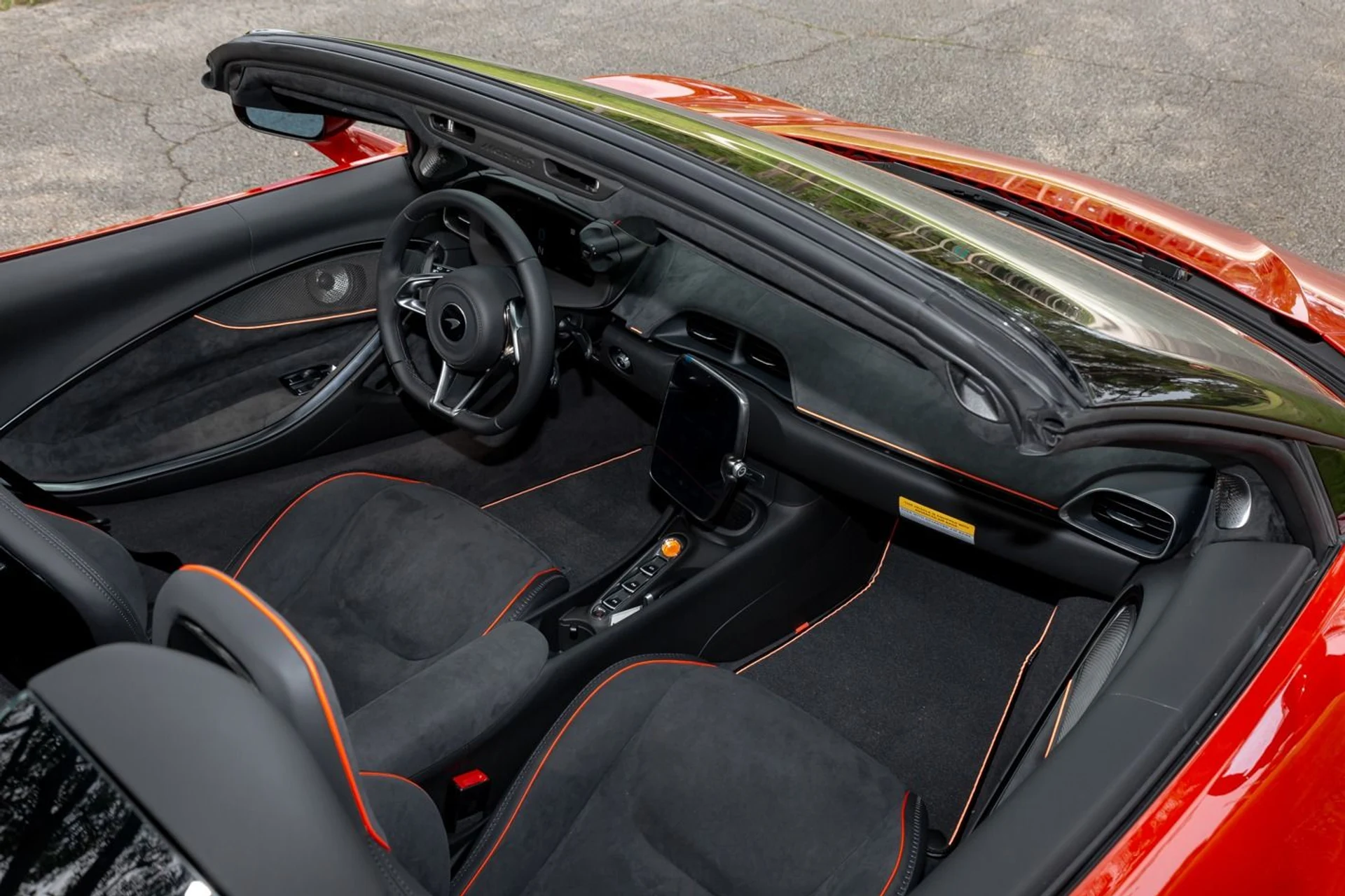 mph066_1300752746_Used_2025_Mc_Laren_Artura_Spider_Performance_8c12e37558