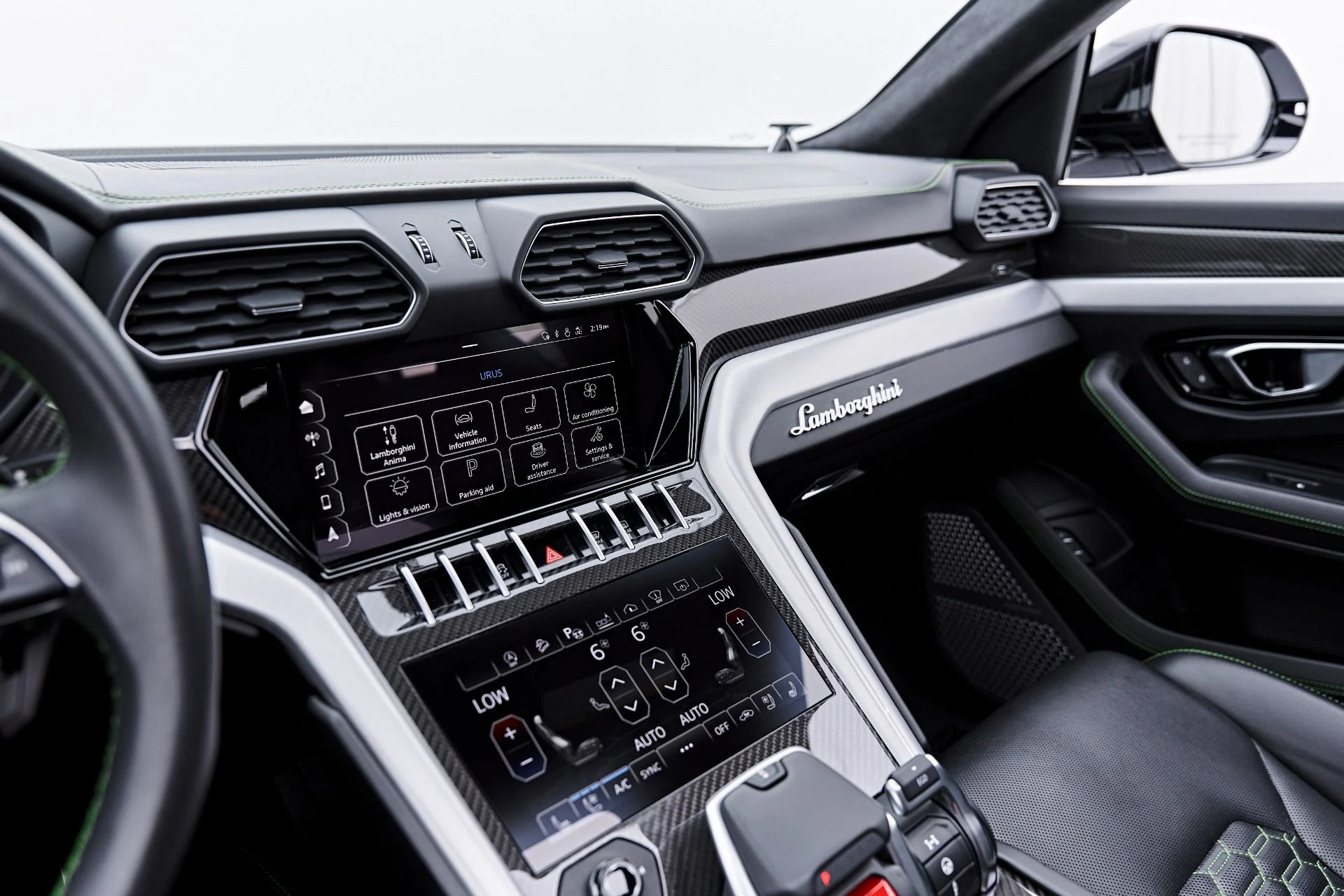 mph066_1334076198_Used_2021_Lamborghini_Urus_1788457994_0f32bd4768