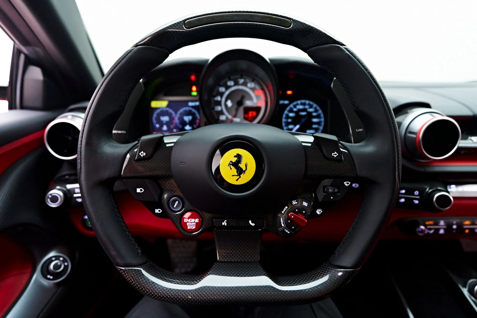 mph066_1357158764_Used_2018_Ferrari_812_Superfast_Base_1747268951_8dd1df7148
