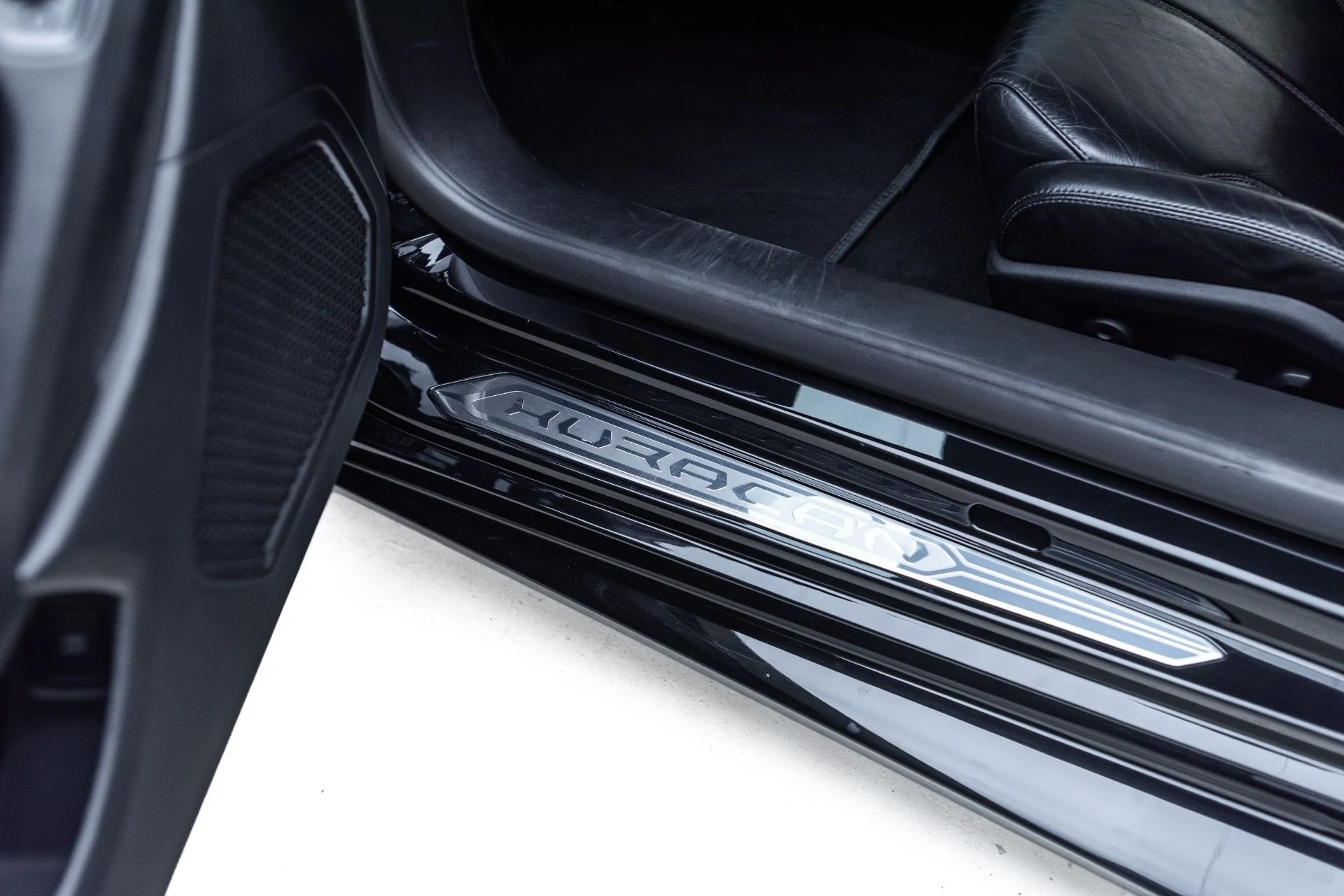 mph066_1361034960_Used_2016_Lamborghini_Huracan_LP_610_4_1786562255_311d5d0ac5