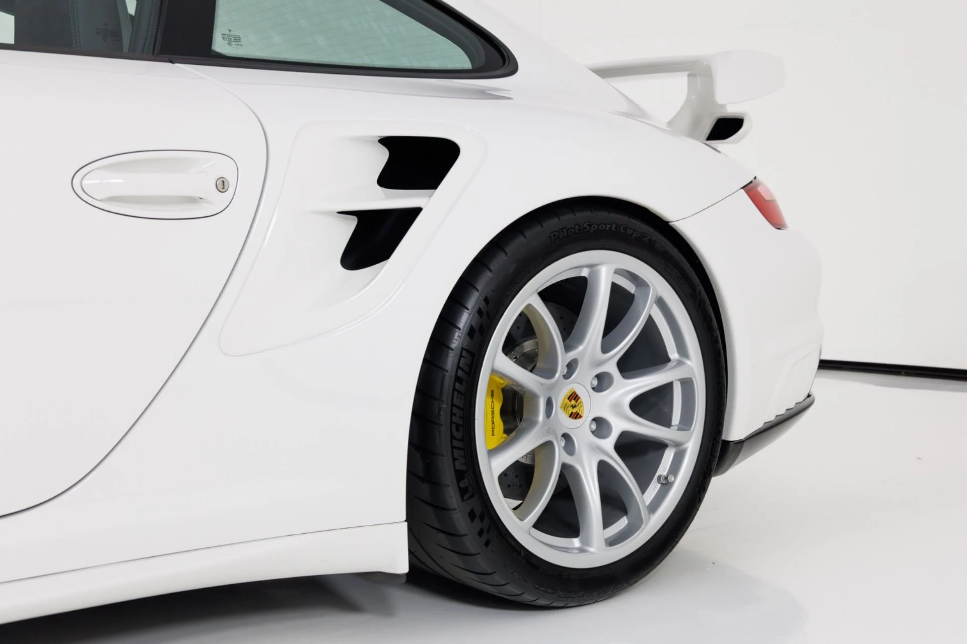 mph066_1365612925_Used_2008_Porsche_911_GT_2_1773330771_336f72f8df