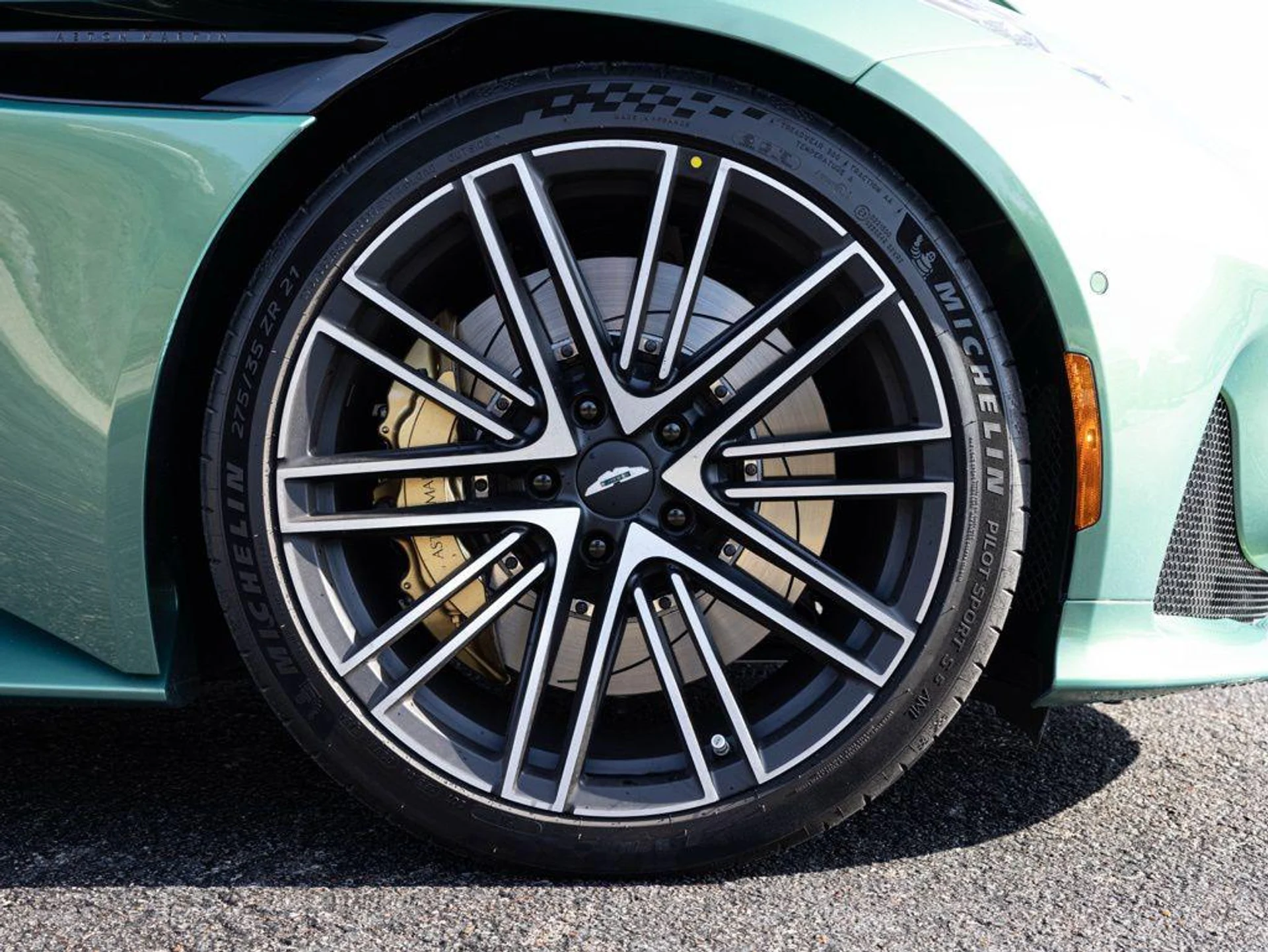 mph066_1608169572_490082365_69739507a0290c7e6cdf609a_569c994509