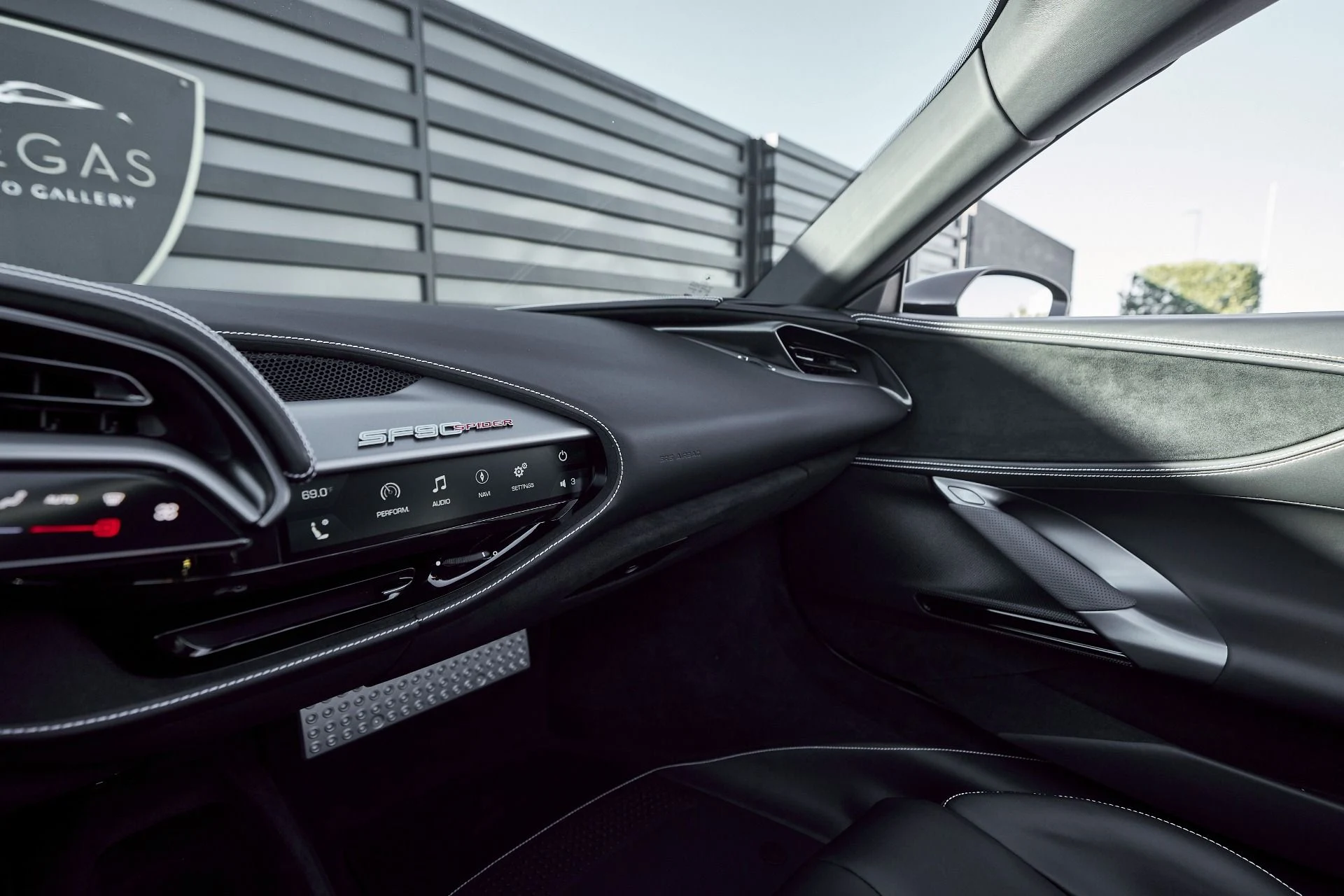 mph066_1622307259_Used_2025_Ferrari_SF_90_Spider_1764059338_55841e8624