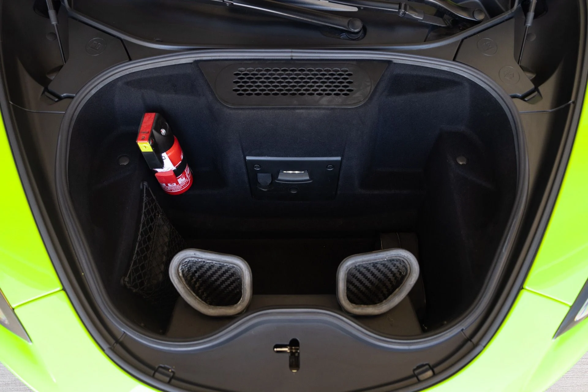 mph066_16333214_Used_2020_Mc_Laren_620_R_1783549747_1175b38124