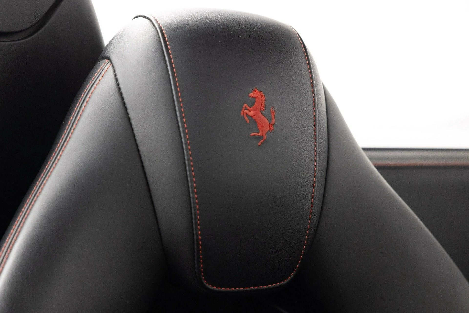 mph066_1642881101_Used_2017_Ferrari_488_Spider_1787836796_aa9a13abd7