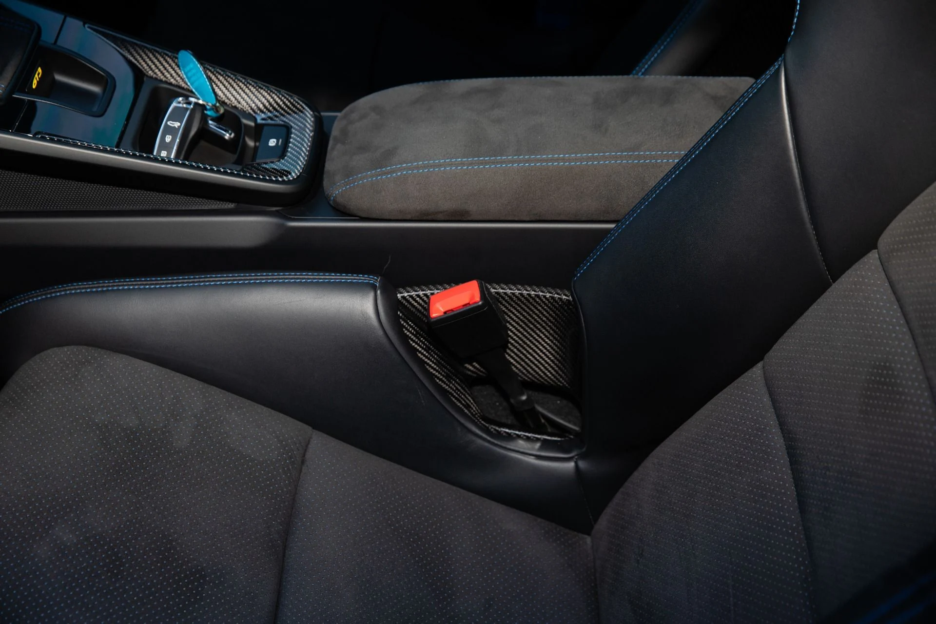 mph066_1648046225_Used_2022_Porsche_911_GT_3_1769043467_4d358e2152