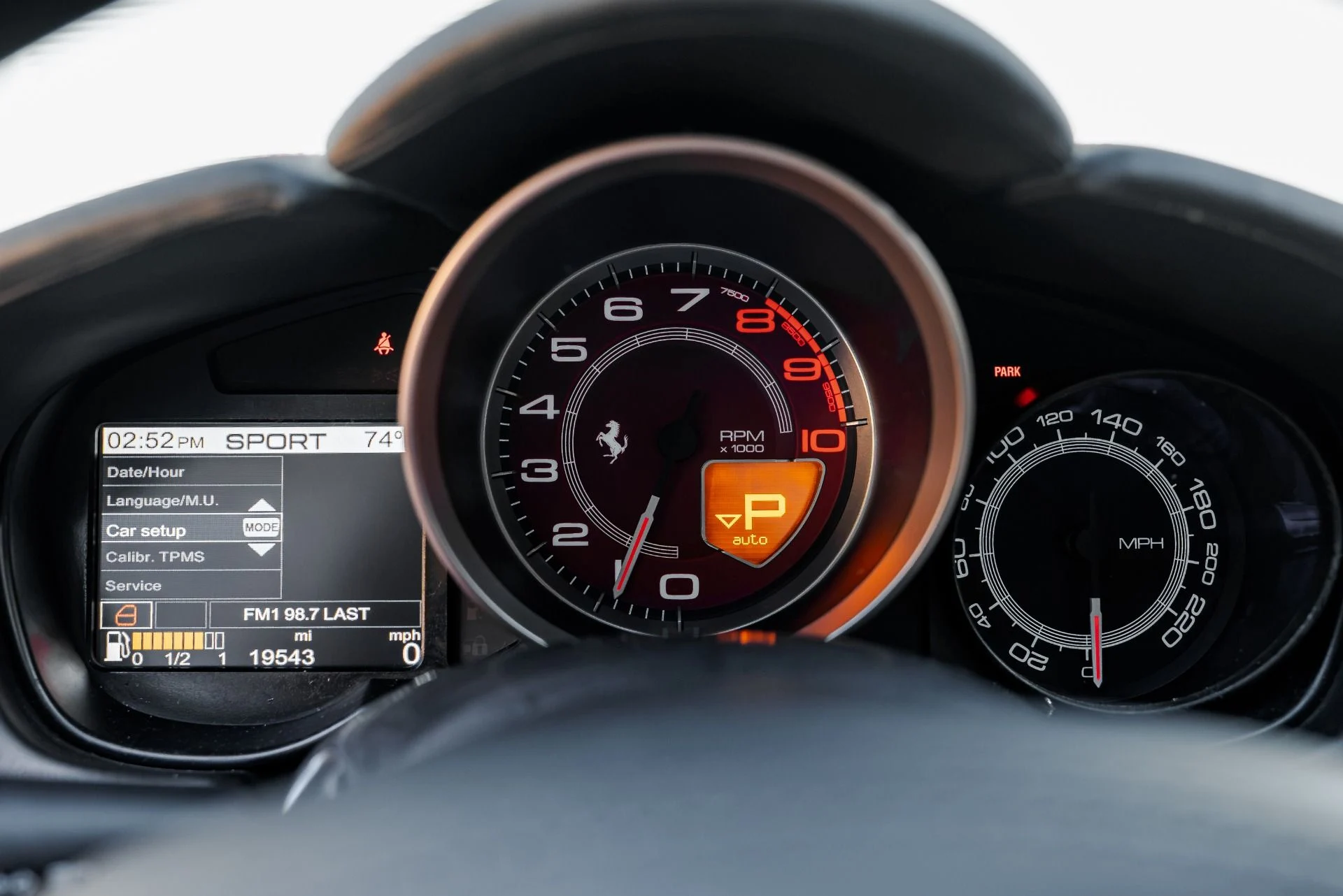 mph066_1660610427_Used_2011_Ferrari_California_1793140931_2bea7d68c7