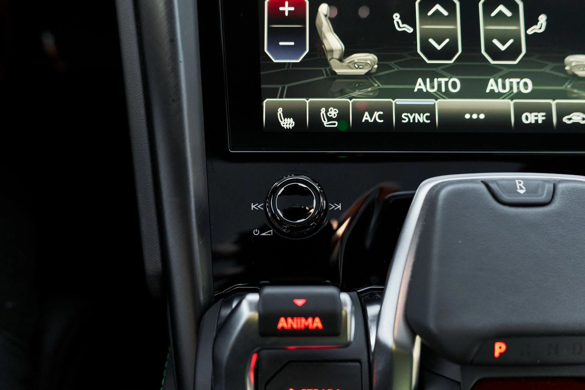 mph066_1786657597_Used_2021_Lamborghini_Urus_1765854574_84a75bdf90