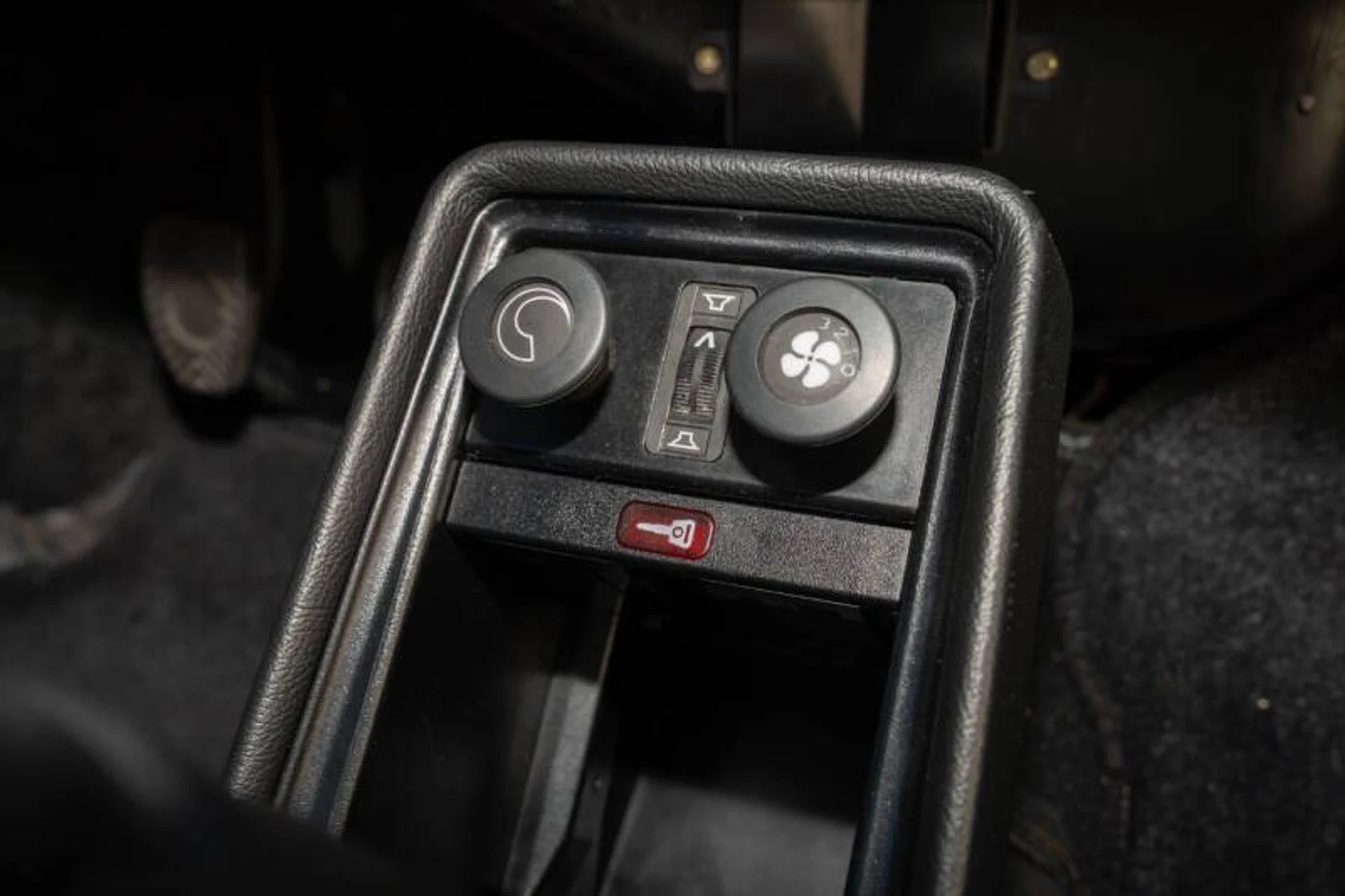 mph066_1816071278_1985_porsche_911_carrera_2dr_coupe_060d6b9c1f