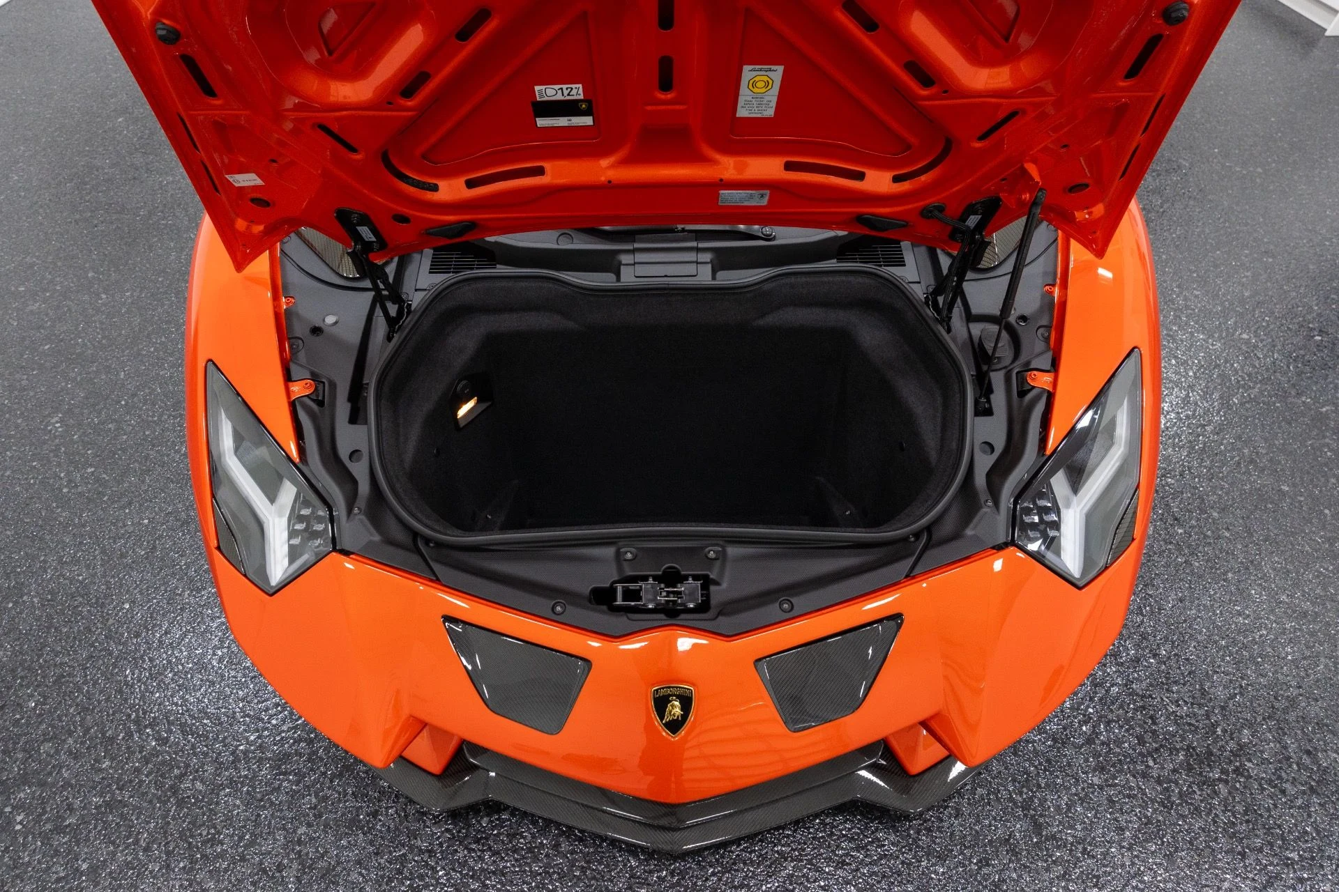 mph066_182551815_Used_2012_Lamborghini_Aventador_LP_700_4_1769493372_18074bc410