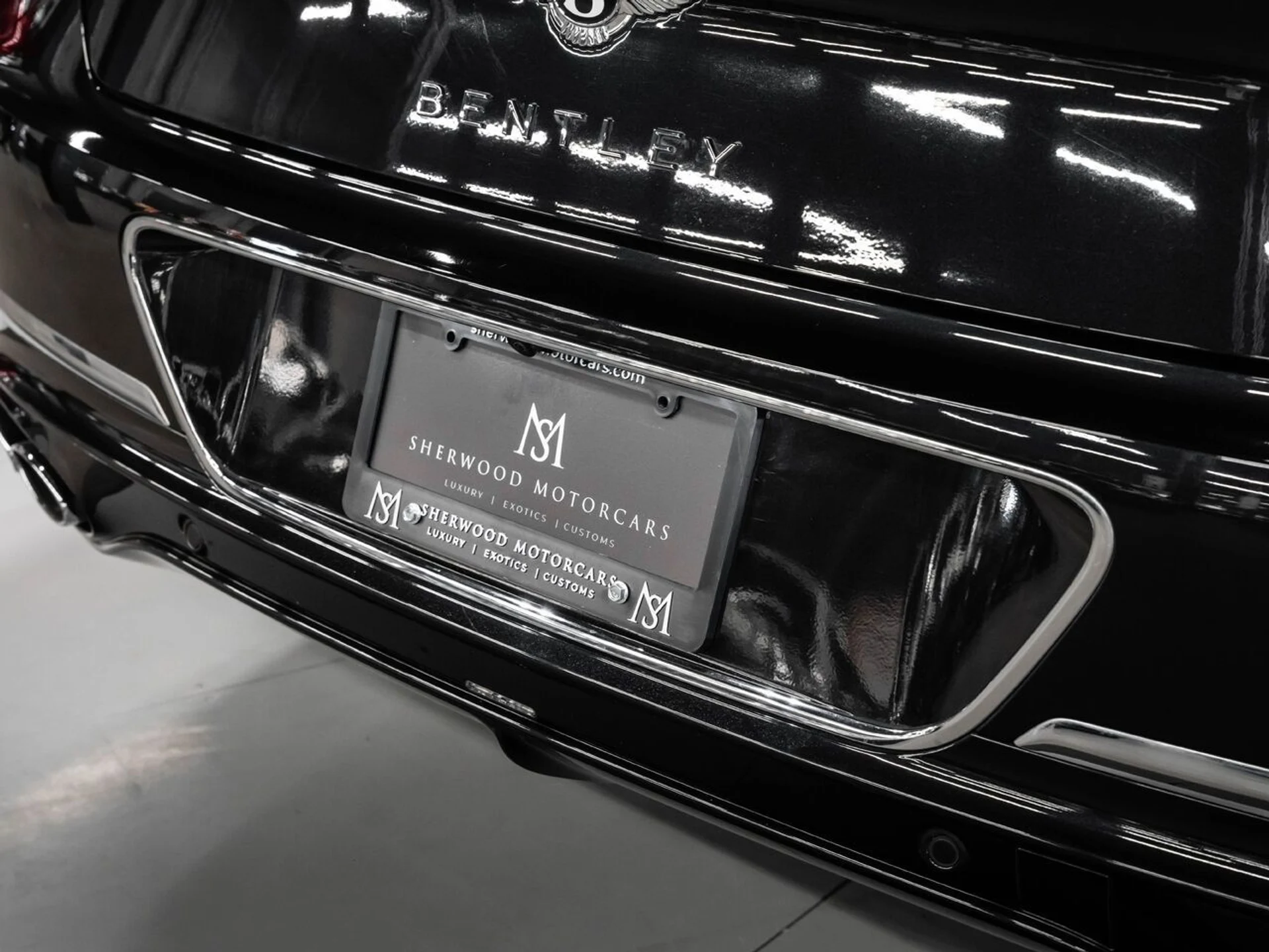 mph066_184899167_bentley_continental_2022_73bb949185