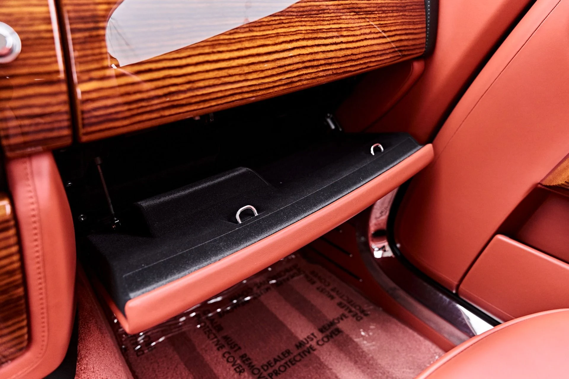 mph066_1860262941_Used_2009_Rolls_Royce_Phantom_Coupe_Base_1784853796_20bd4654ac