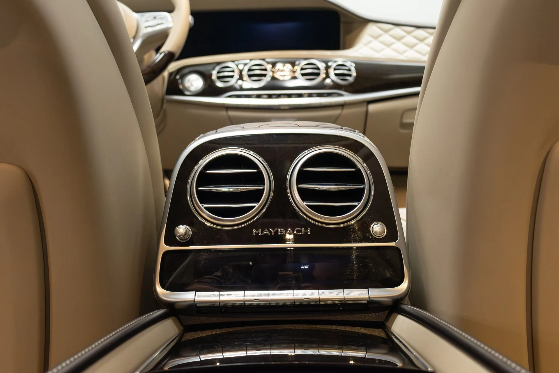 mph066_1861140639_Used_2019_Mercedes_Benz_S_Class_Maybach_S_650_1760740890_3ef98f20be