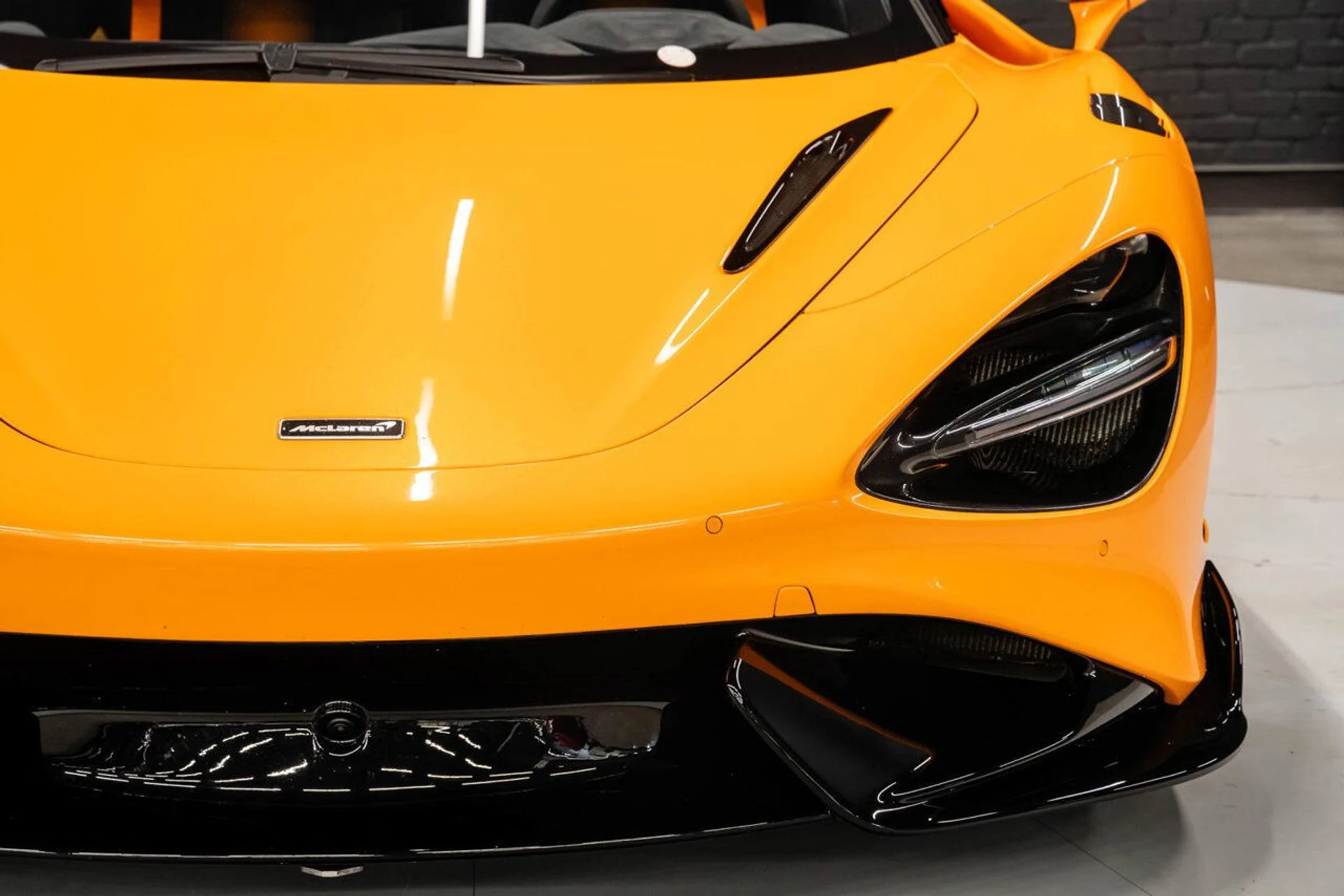 mph066_1871775552_mclaren_765lt_2021_c4c4e5ed58