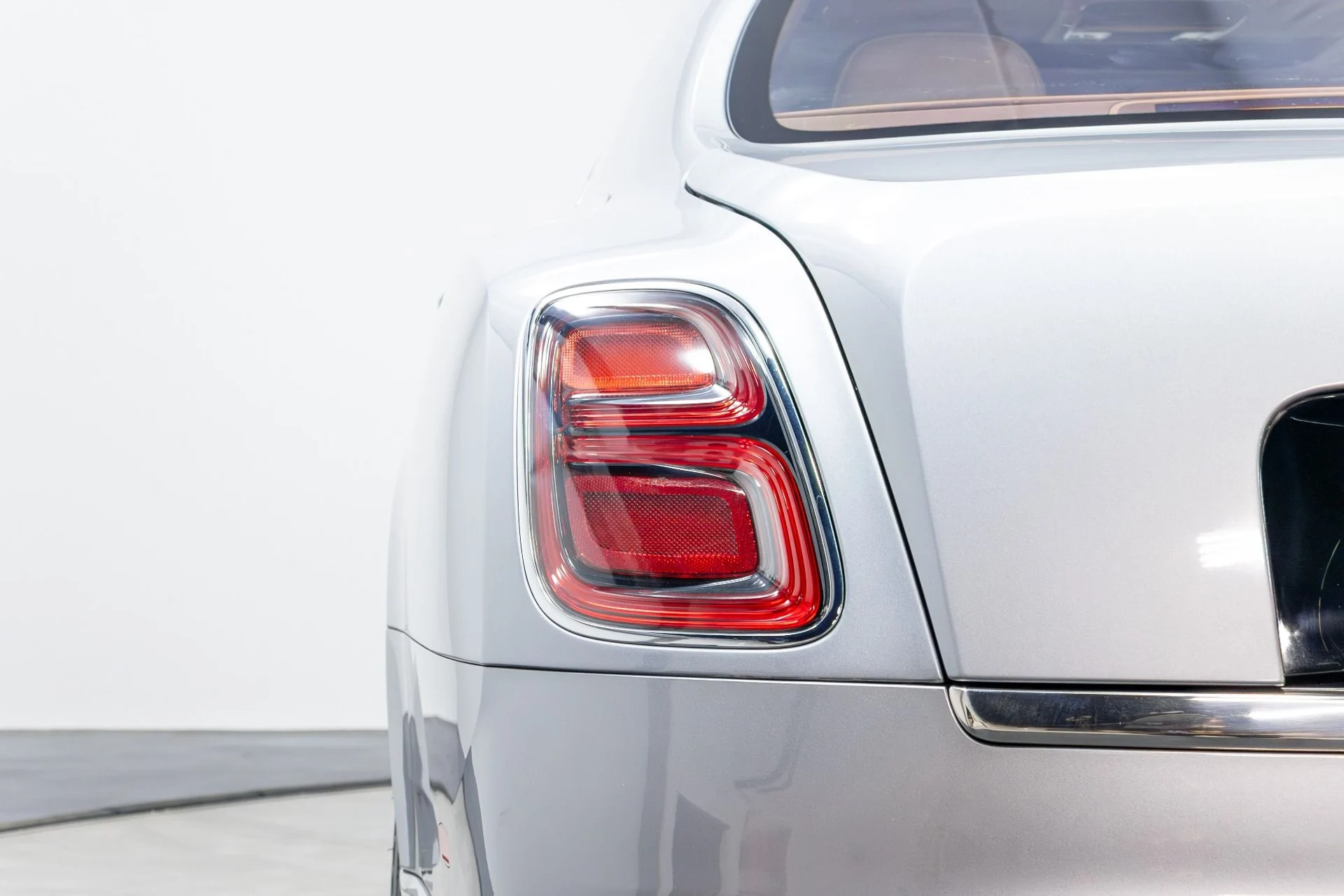 mph066_1882232328_Used_2017_Bentley_Mulsanne_Speed_1775685979_9789a8305f