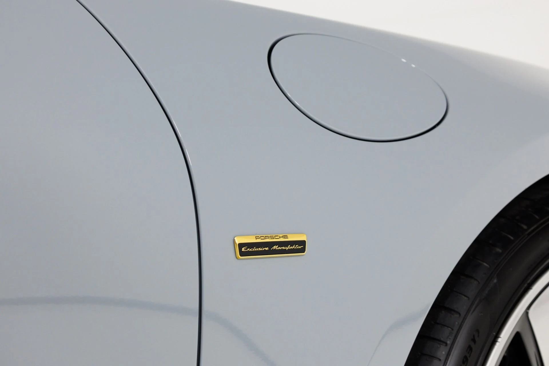 mph066_1967043837_Used_2023_Porsche_911_Sport_Classic_1775497657_aa74929070