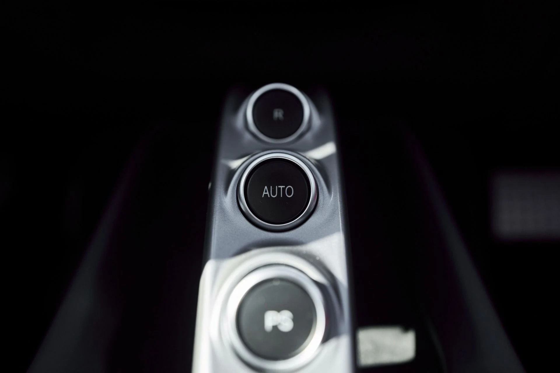 mph066_1998154952_Used_2018_Ferrari_812_Superfast_Base_1767042820_290122b51e