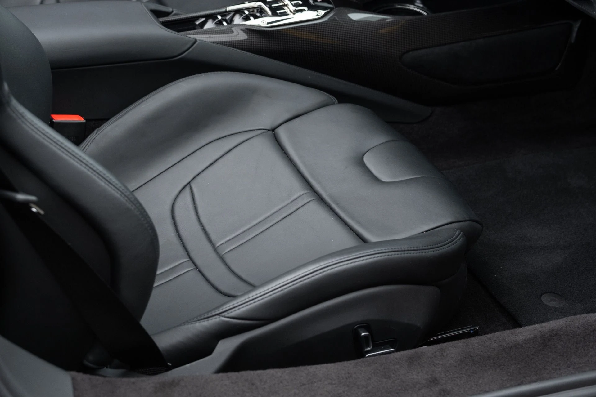 mph066_2104279947_Used_2022_Ferrari_SF_90_Spider_1775626237_0198026c9f