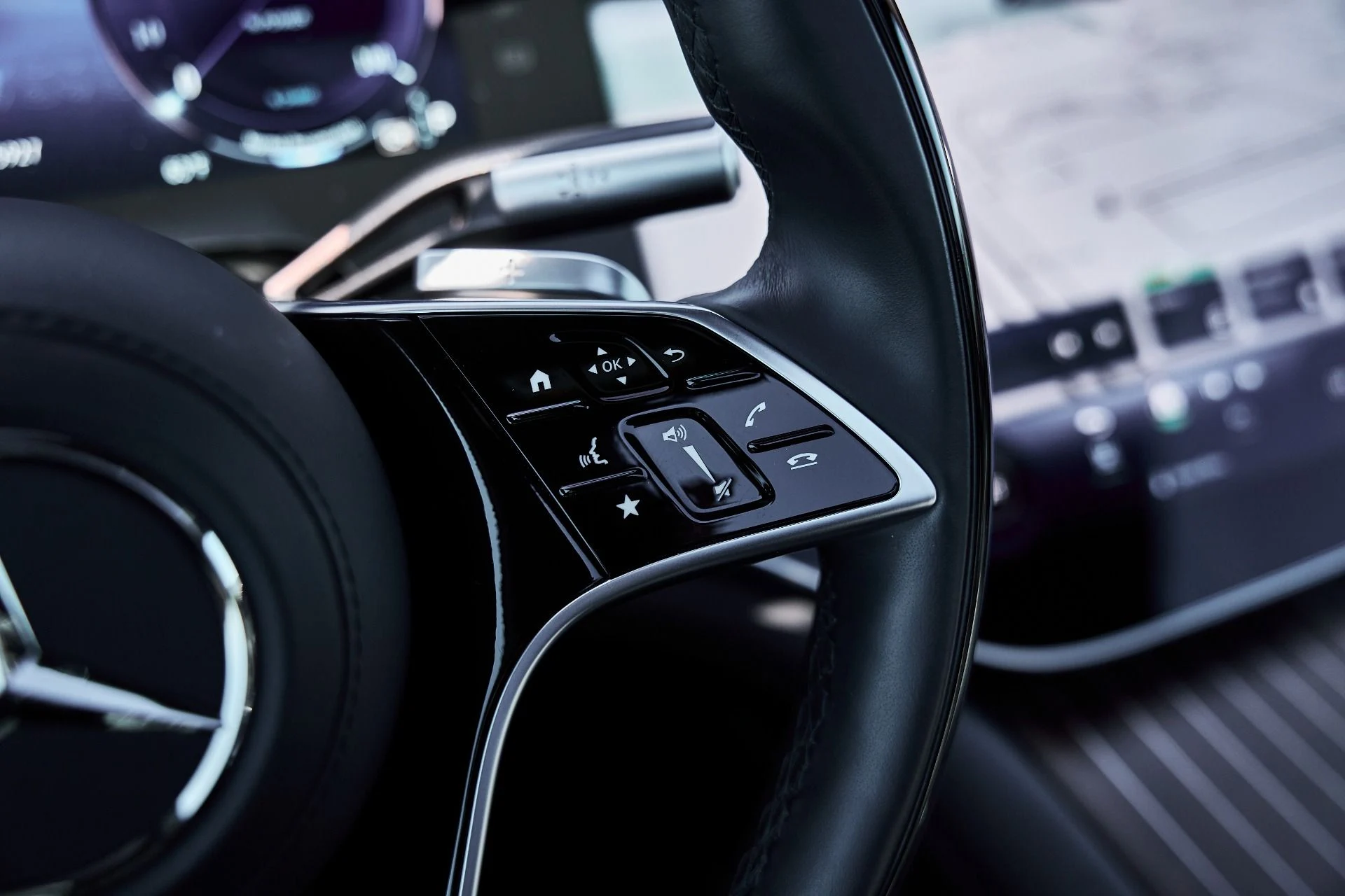 mph066_2120010062_Used_2024_Mercedes_Benz_EQS_Maybach_EQS_680_1775326101_d06f4b3128