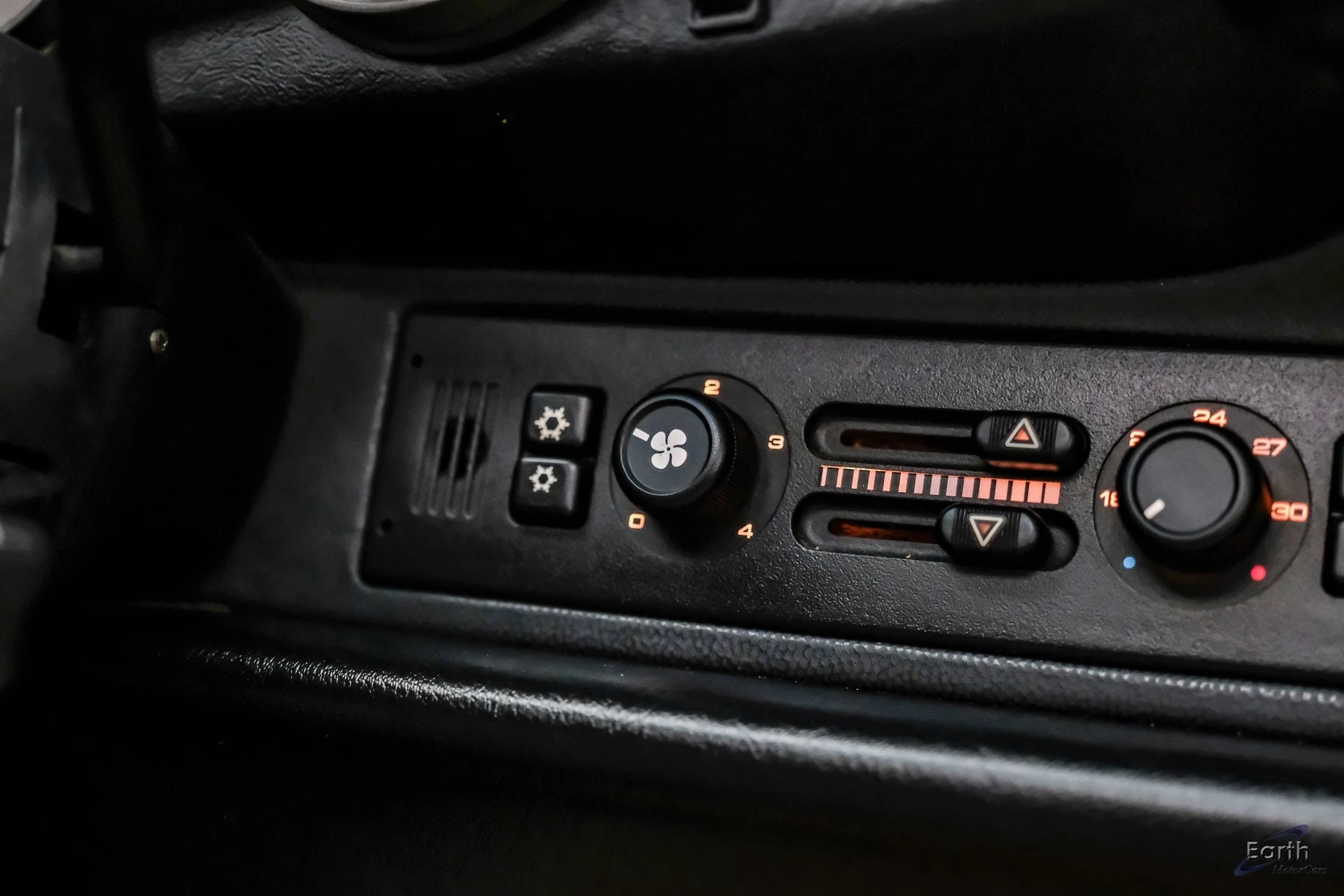 mph066_2150911863_11b191dd564bec4af31b452f5f77f69dx_45189134e8