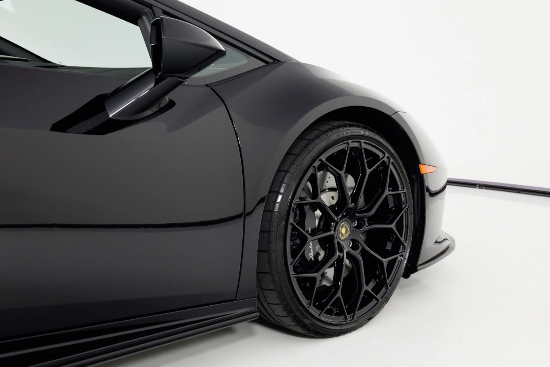 mph066_2163298914_Used_2021_Lamborghini_Huracan_EVO_1784066657_e2e9cca74f
