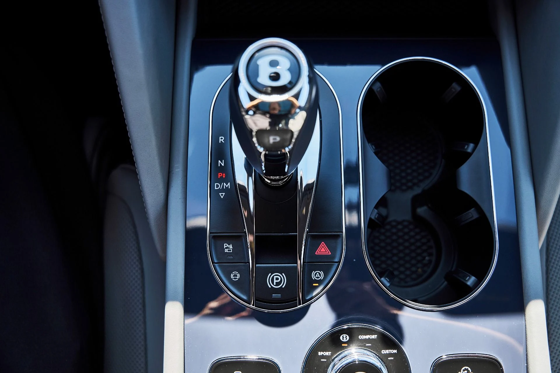 mph066_218399892_Used_2025_Bentley_Bentayga_EWB_1780709477_925c709073