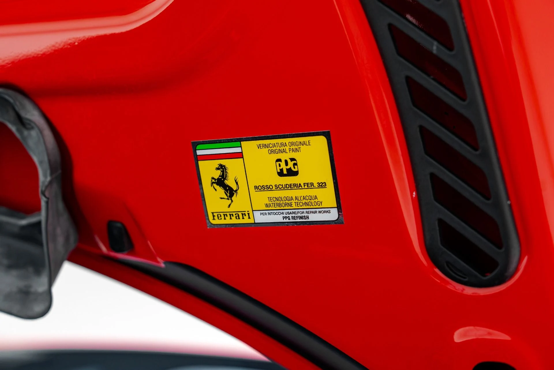 mph066_2215621257_Used_2022_Ferrari_F8_Spider_1788281711_3138f85bfc