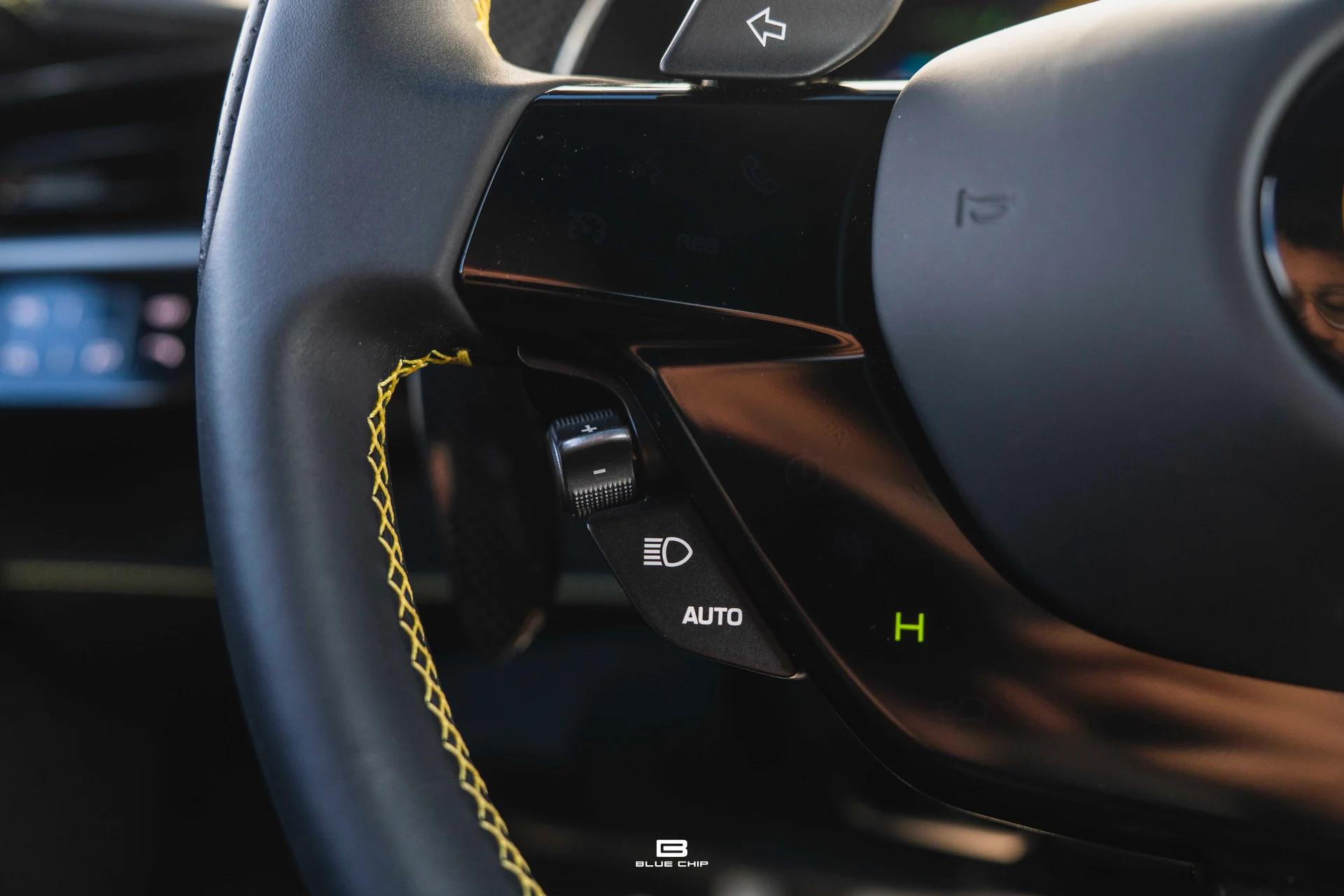 mph066_2218111242_6995fe2c18c698afba754360_A7403341_5035b7f954