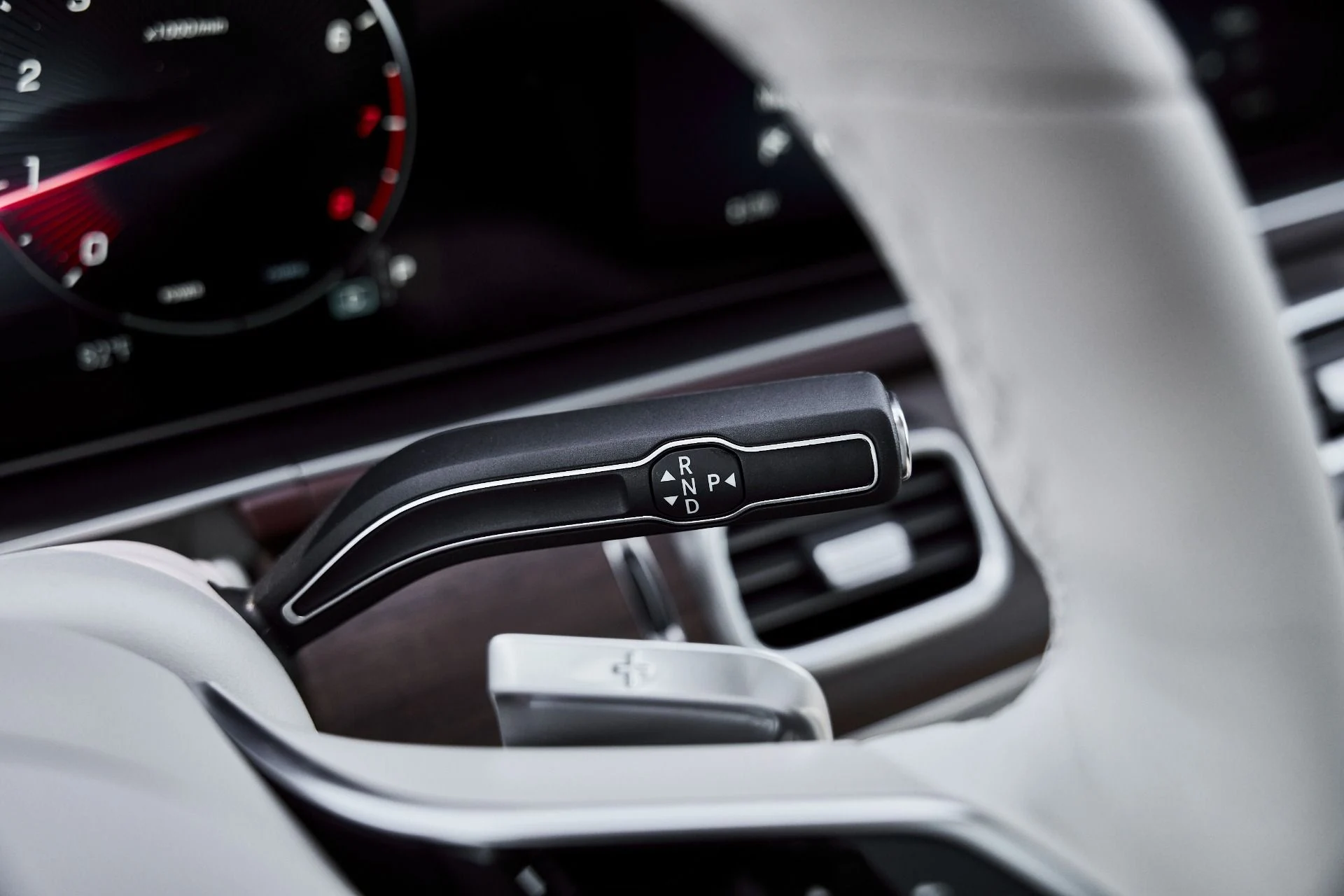 mph066_2385844314_Used_2026_Mercedes_Benz_GLS_Maybach_GLS_600_1776732883_66f8ccd71b