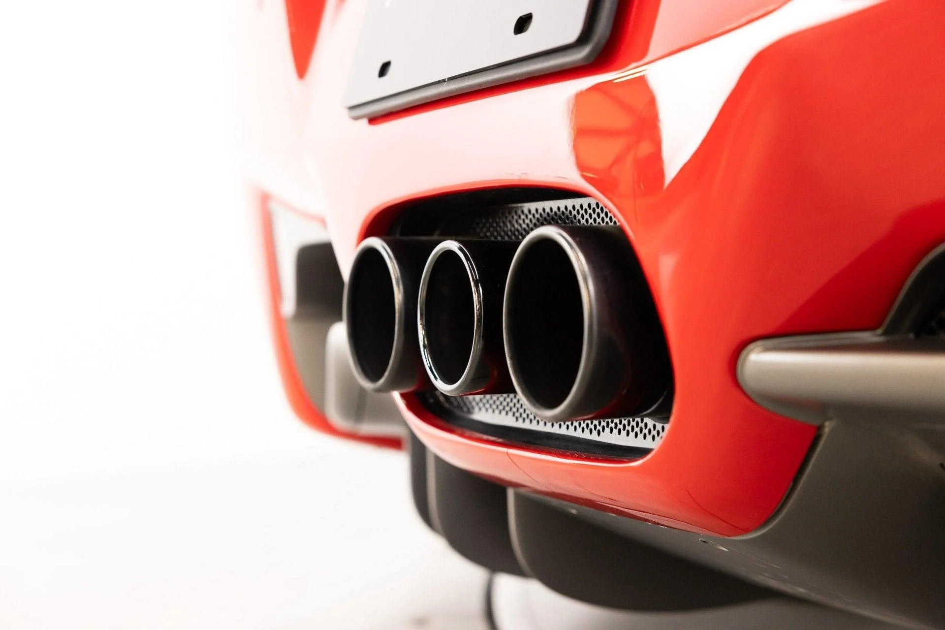 mph066_245075650_Used_2014_Ferrari_458_Spider_1791985669_5a5935234e
