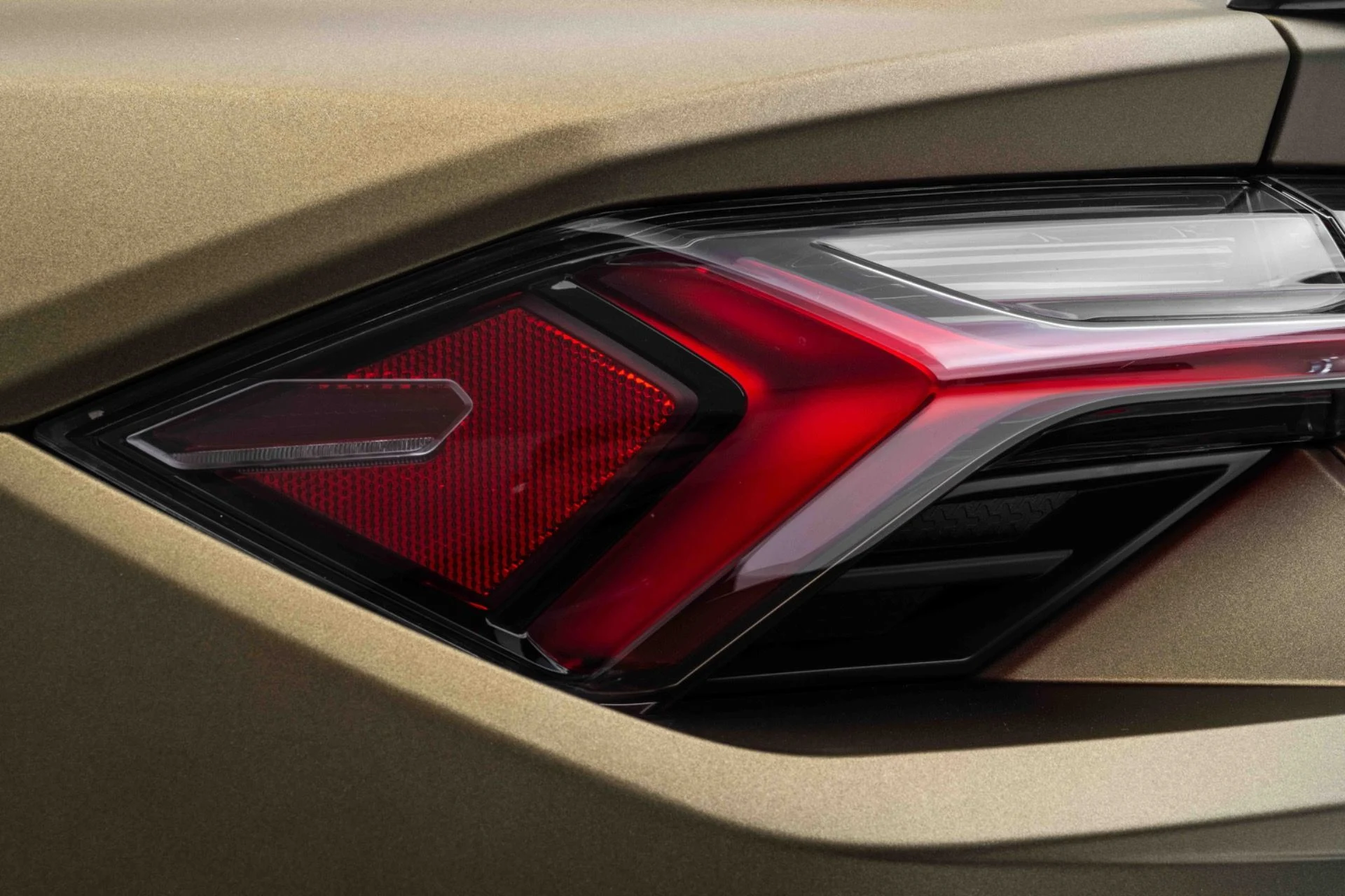 mph066_2498816154_Used_2024_Lamborghini_Urus_Performante_1774028783_0e896e6704