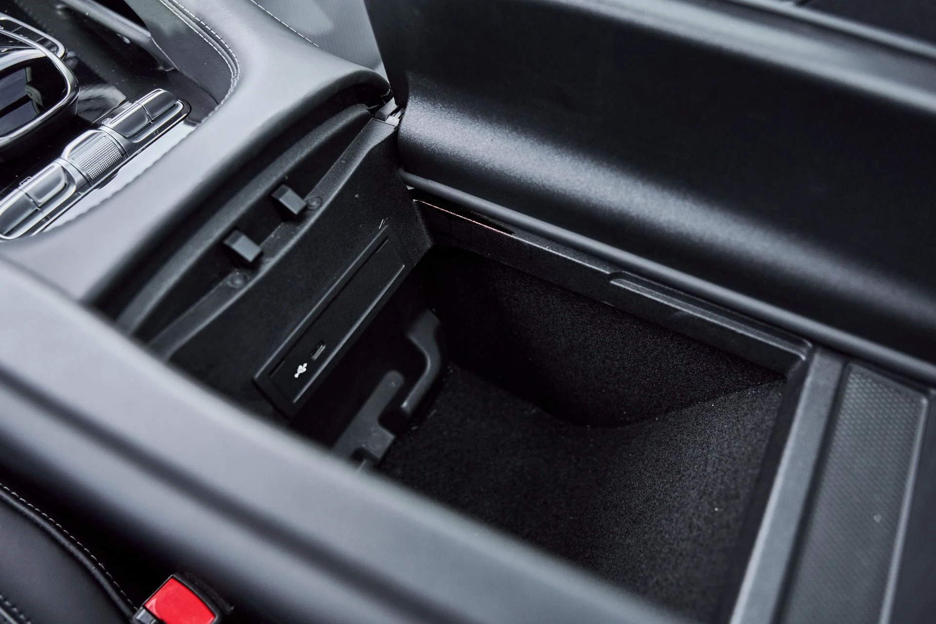 mph066_2533677465_Used_2021_Mercedes_Benz_GLS_Maybach_GLS_600_1768358431_3a0306aecb