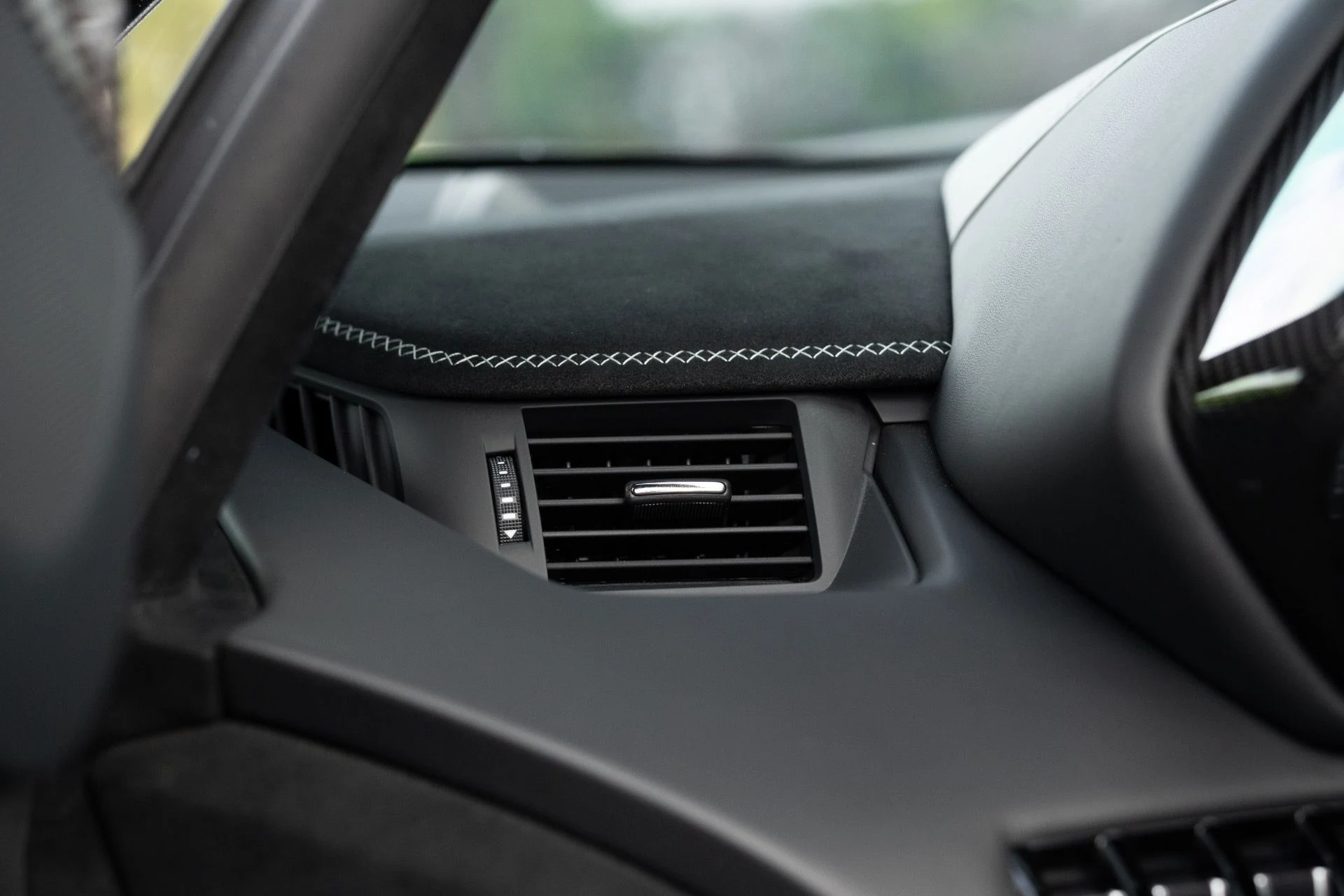 mph066_253842414_Used_2020_Lamborghini_Aventador_LP_770_4_SVJ_Roadster_1766609736_0a2bd65cb5