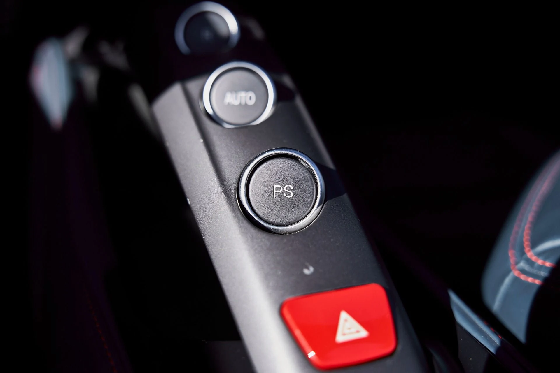 mph066_2567170505_Used_2019_Ferrari_488_Spider_Base_1769555107_58b64dcece