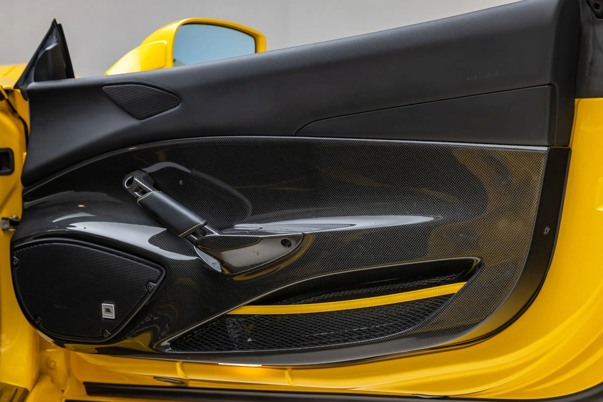 mph066_25705979_13163_p67_l_a320dde2ea