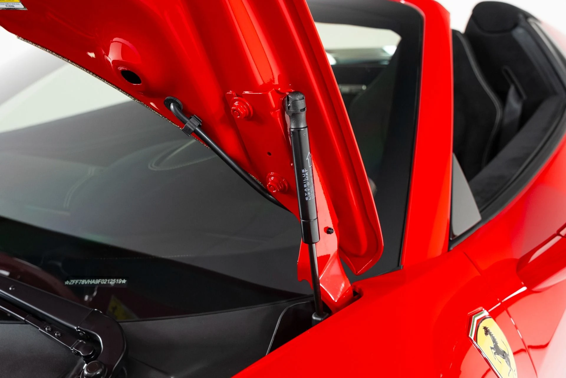 mph066_2601507329_Used_2015_Ferrari_458_Speciale_Aperta_1760122891_c66e1fb1fb