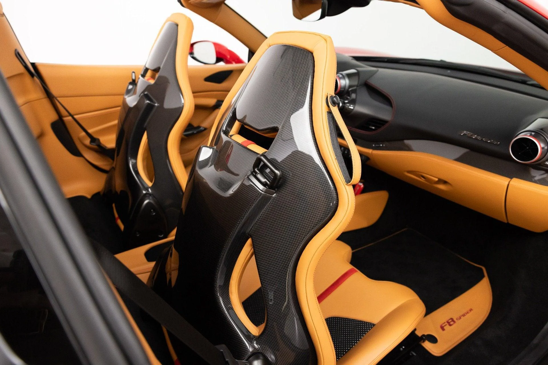 mph066_2606966189_Used_2021_Ferrari_F8_Spider_1788440847_9154328a77