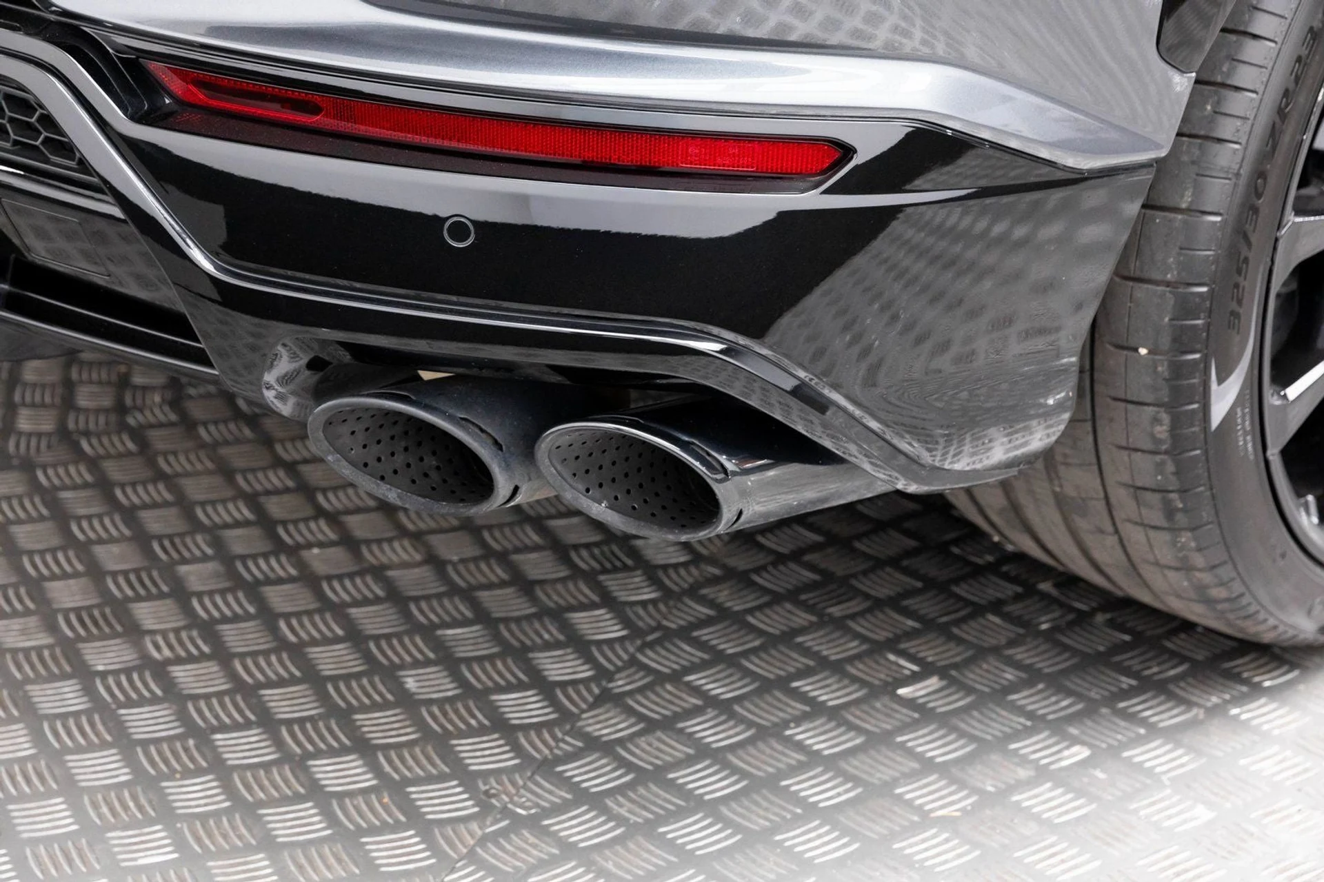 mph066_2733236983_67_7fb2a6b707