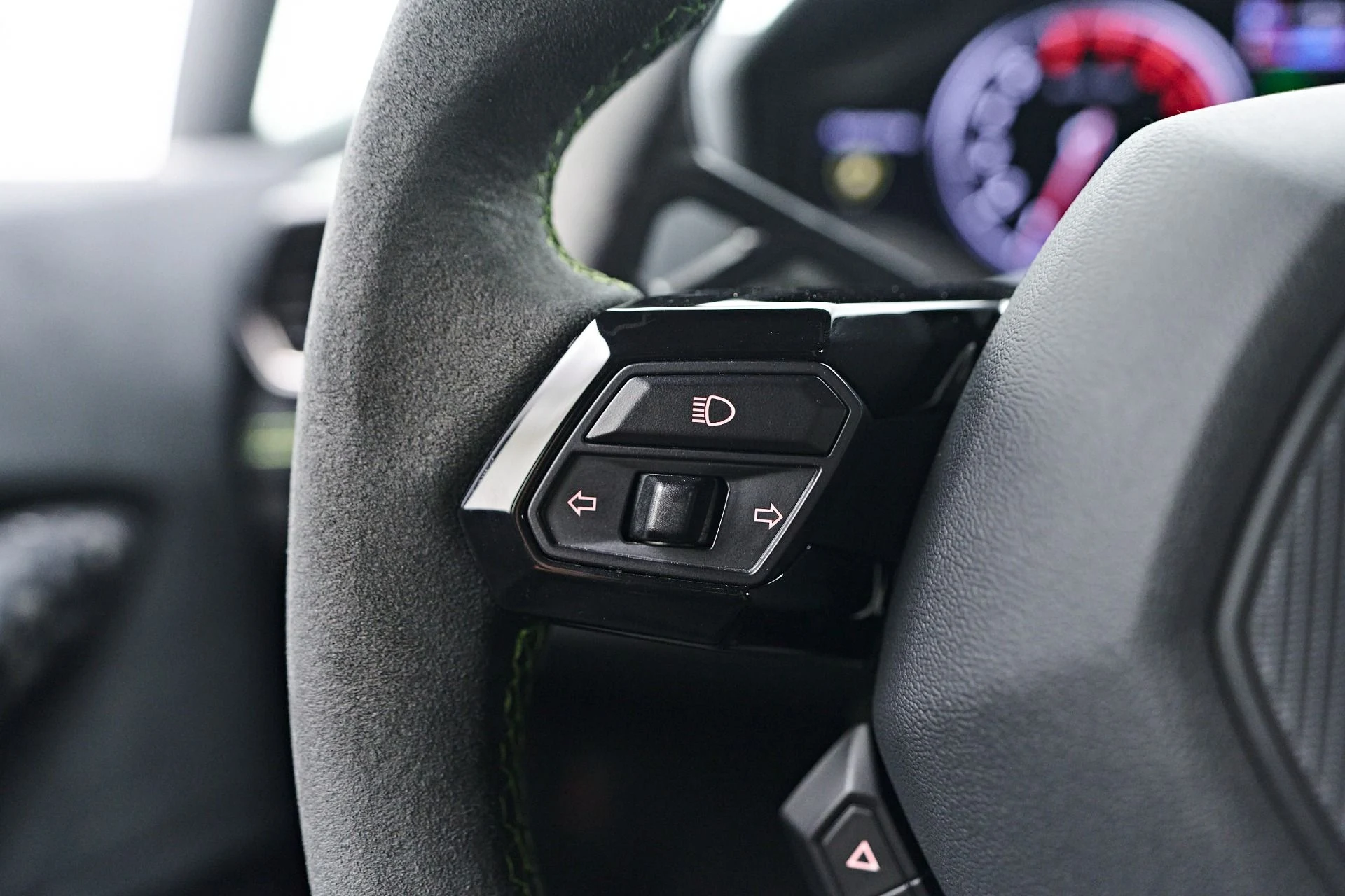 mph066_2734444518_Used_2019_Lamborghini_Huracan_Performante_1757626105_f90ed7c28c