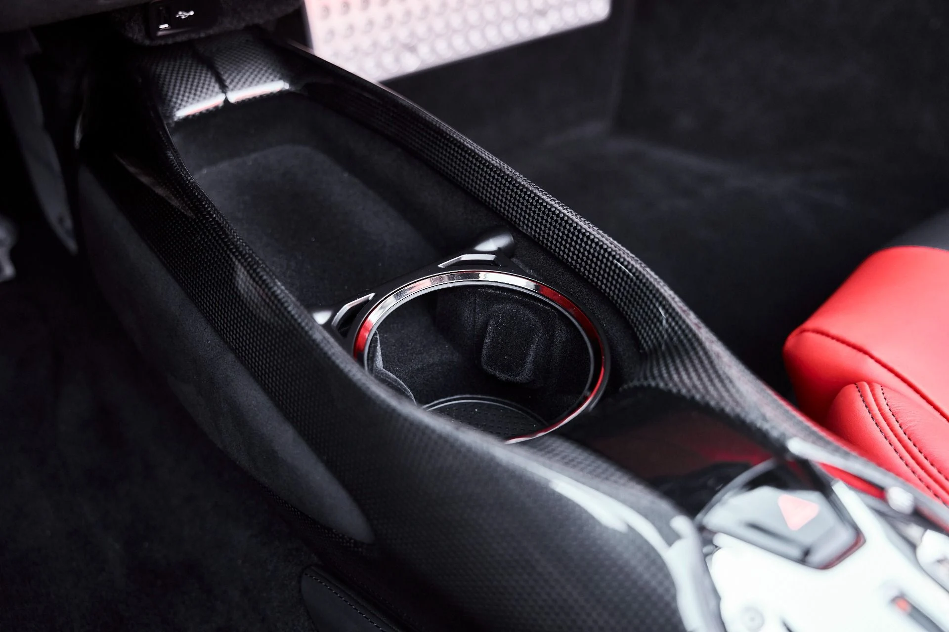 mph066_2761839864_Used_2024_Ferrari_SF_90_Spider_Base_1774739221_fa715b2f1f