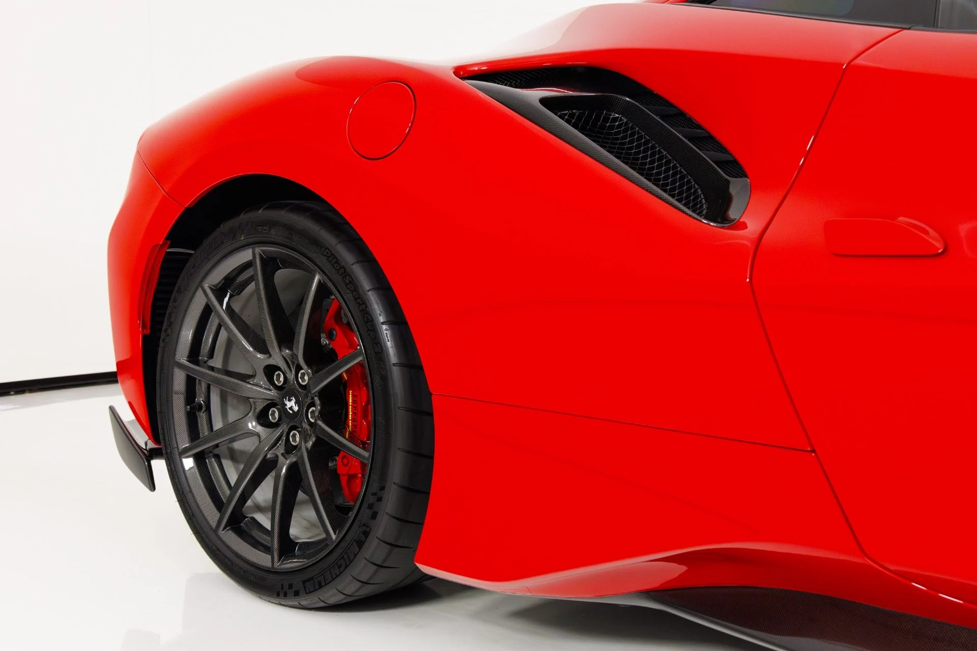 mph066_2884502869_Used_2019_Ferrari_488_Pista_1772733819_22c51819fe