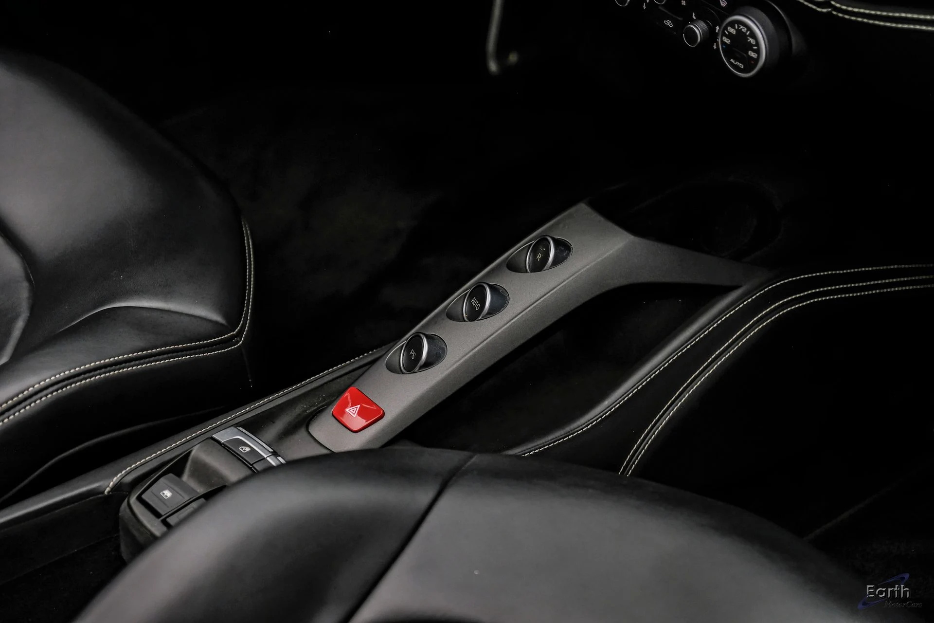 mph066_292705611_f4b36146820f8cacc37c4f1053eb2401x_2a6314cd79