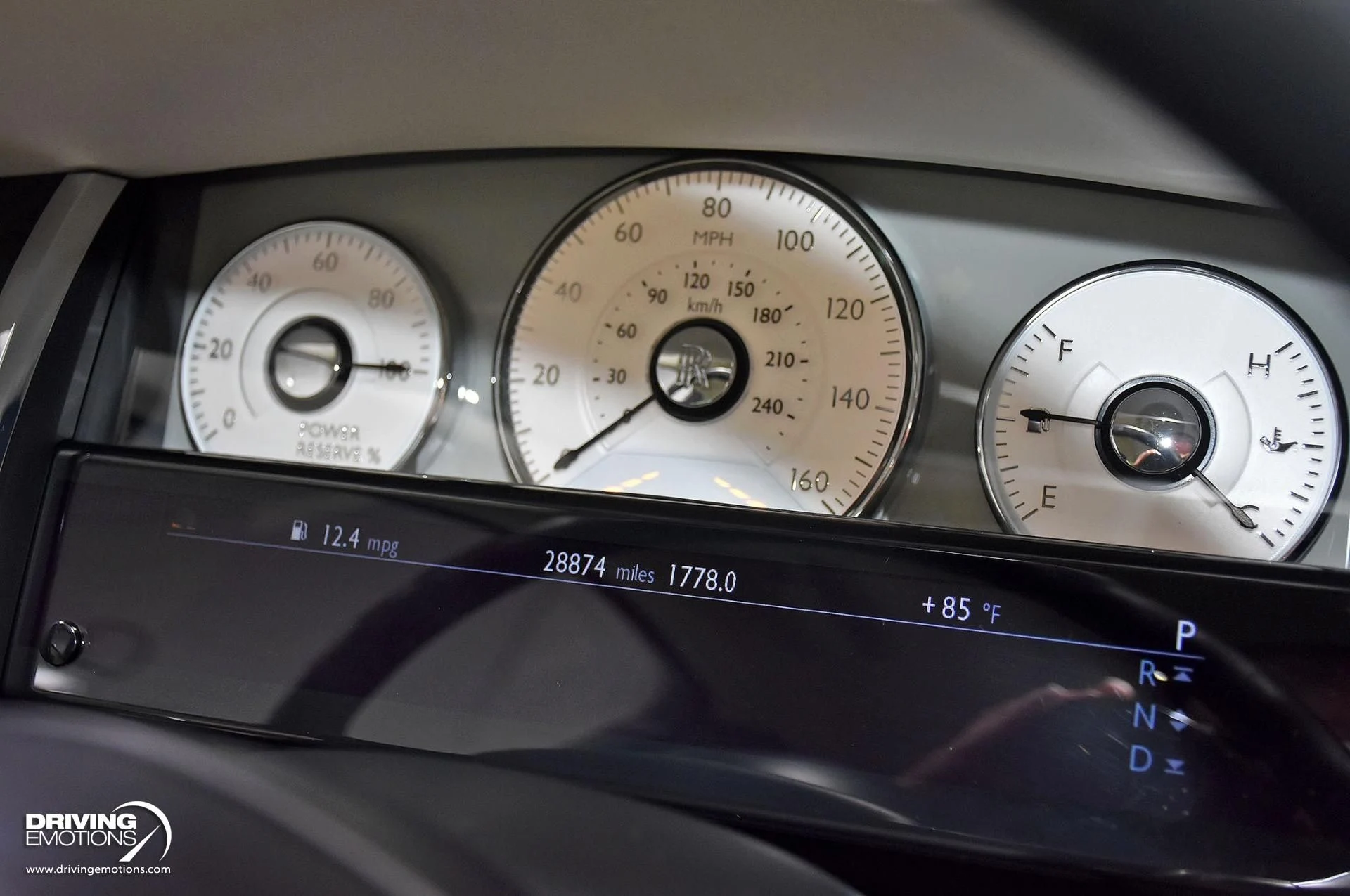 mph066_2932299858_872_p67_l_66e8e78214