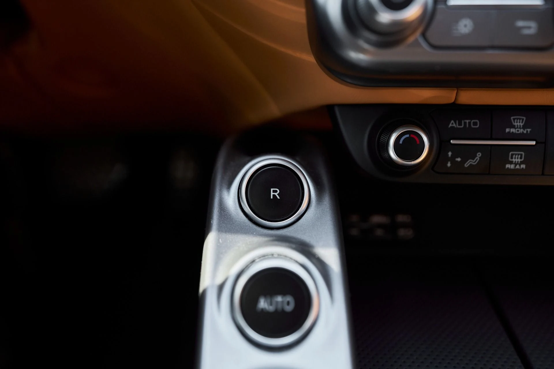 mph066_2936894825_Used_2018_Ferrari_GTC_4_Lusso_V12_1764210246_b0dfe999f4