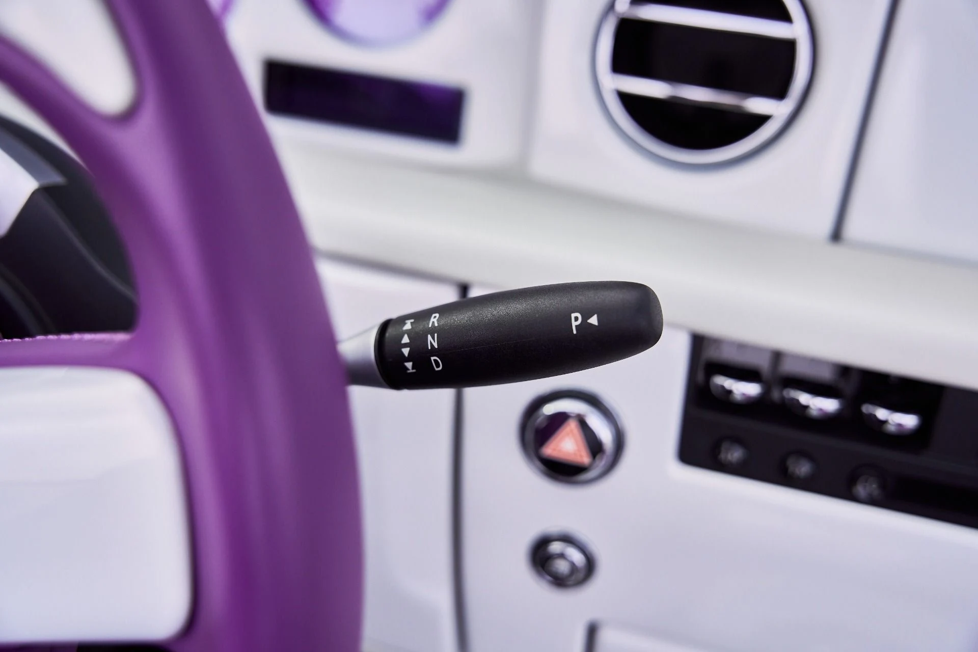 mph066_2939171410_Used_2008_Rolls_Royce_Phantom_Drophead_Coupe_Base_1769136095_09e60426f1