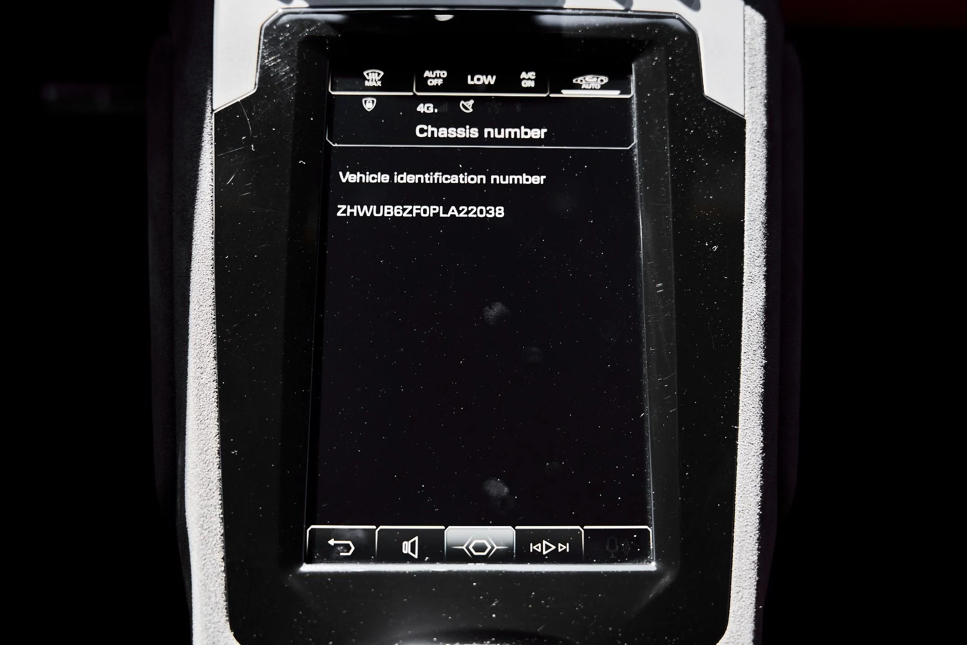 mph066_2970819956_Used_2023_Lamborghini_Huracan_Tecnica_Base_1776477173_199d8433db