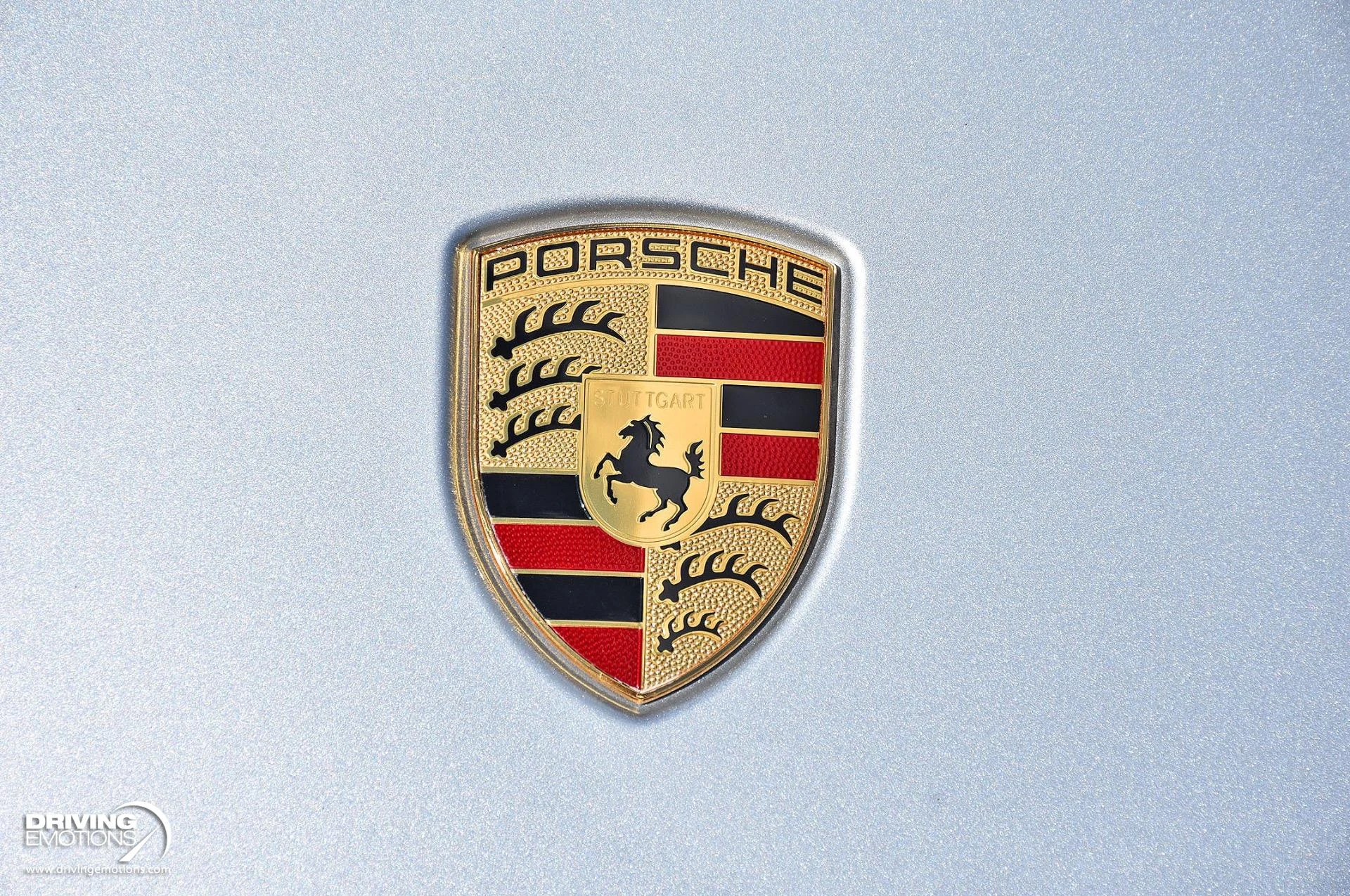 mph066_3003637879_866_p67_l_5b0480abd2