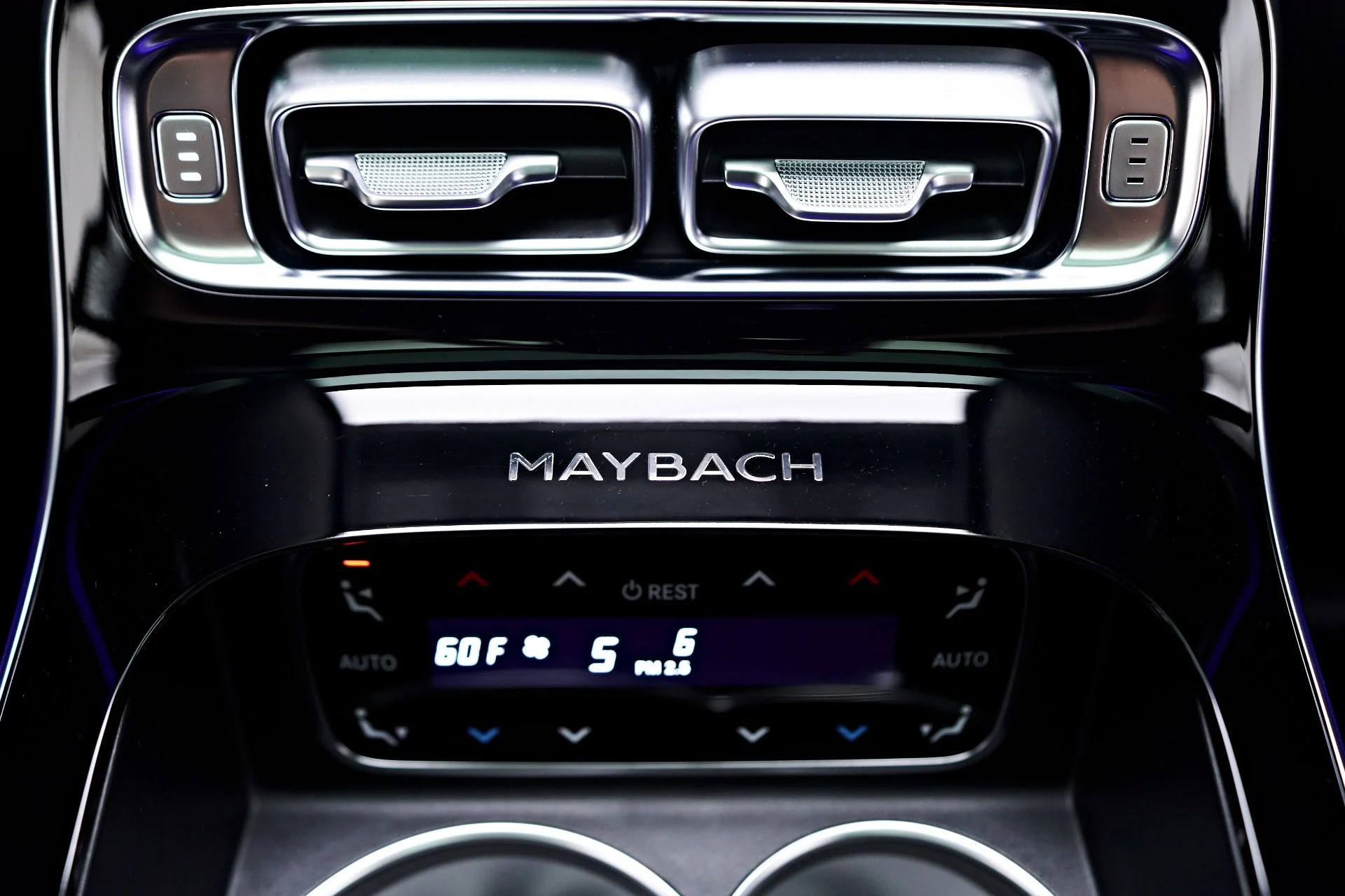 mph066_3047385455_Used_2022_Mercedes_Benz_S_Class_Maybach_S_680_1757180815_04ac0c37b9