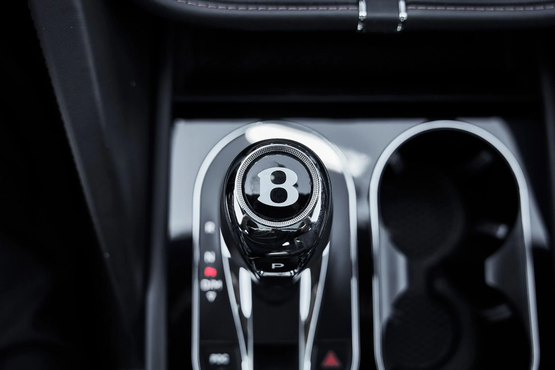 mph066_310934304_Used_2021_Bentley_Bentayga_V8_1781575036_f5cb6b6ba2