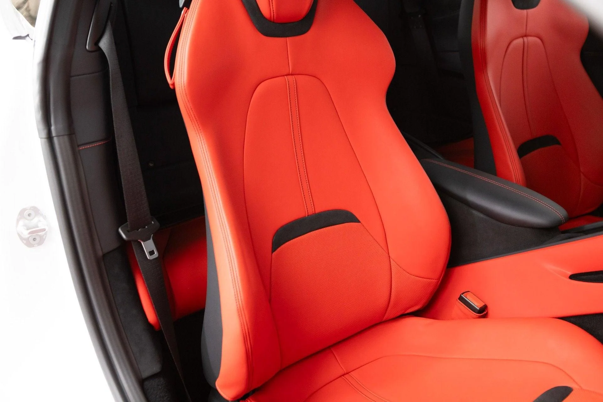 mph066_3109744173_Used_2024_Ferrari_Roma_1777368651_add7dd7427